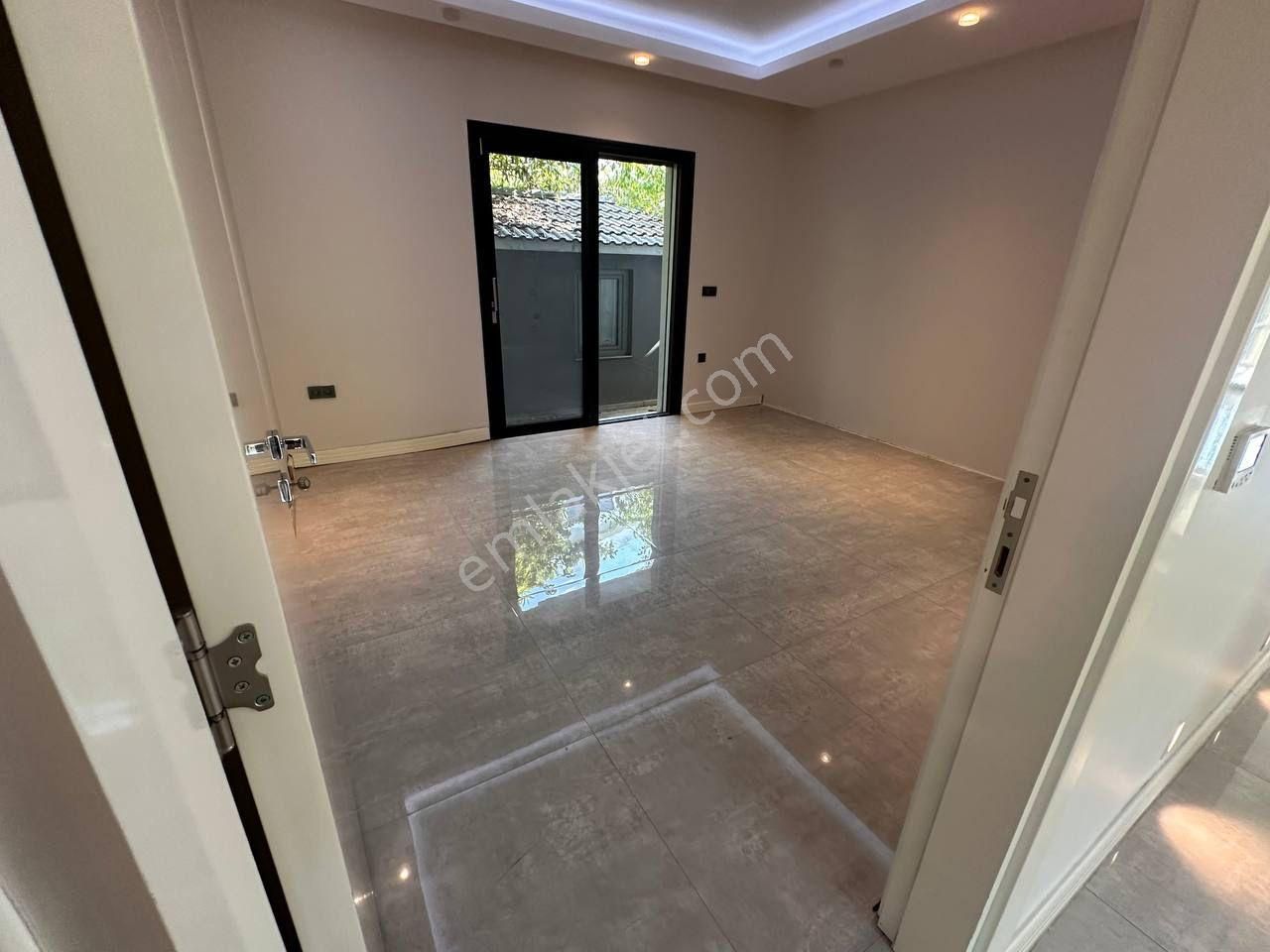 Smyrna Team’ Den Kuşçular’ Da Site İçinde, Satılık 3+1 Özel Villa - Görsel 6