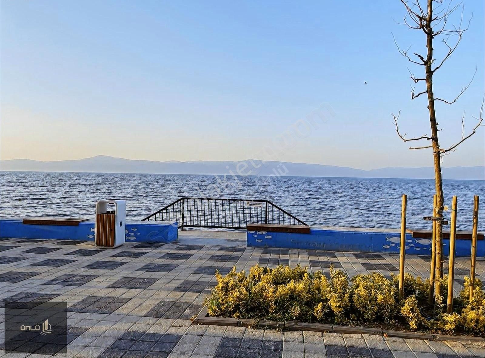 Mudanya Güzelyalı Yalı Mah Denize 20 Adım Uzaklıkda 2+1 Daire - Görsel 6