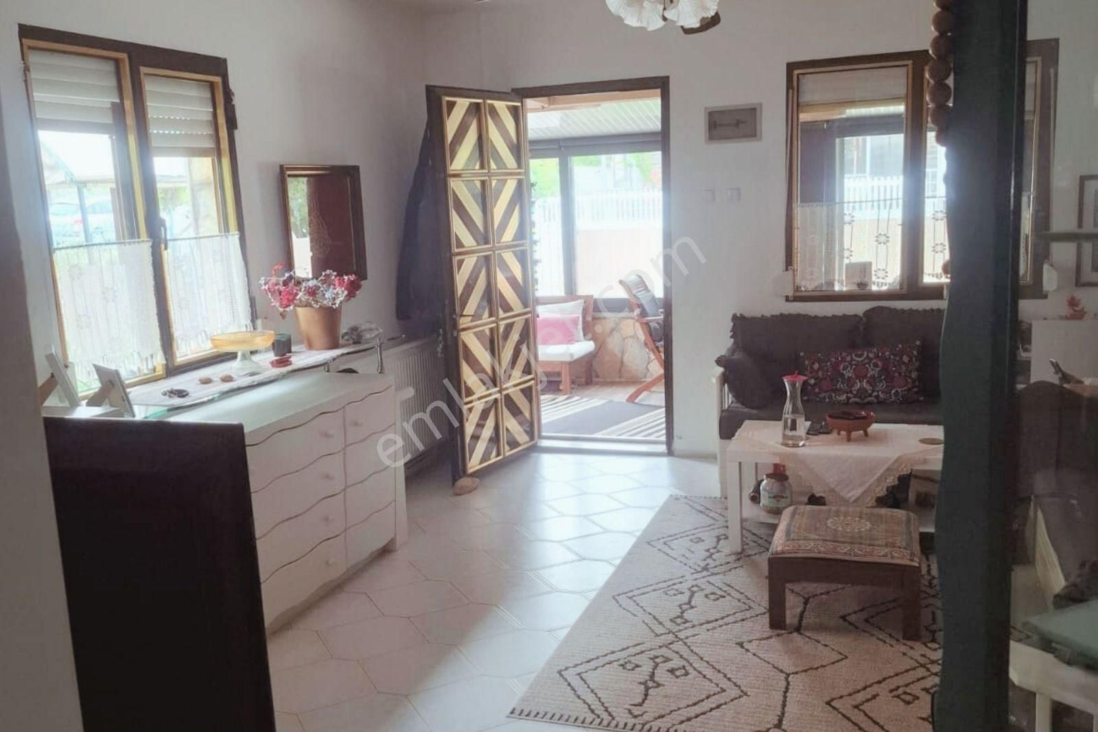 Yenifoça Burunucu'nda Denize 75 Mt Mesafede 3 +1 Dubleks Villla - Görsel 27