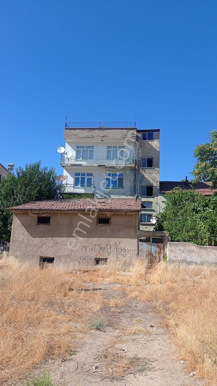Sanayi Mh Sinde Eski Terminal Yanı Satılık