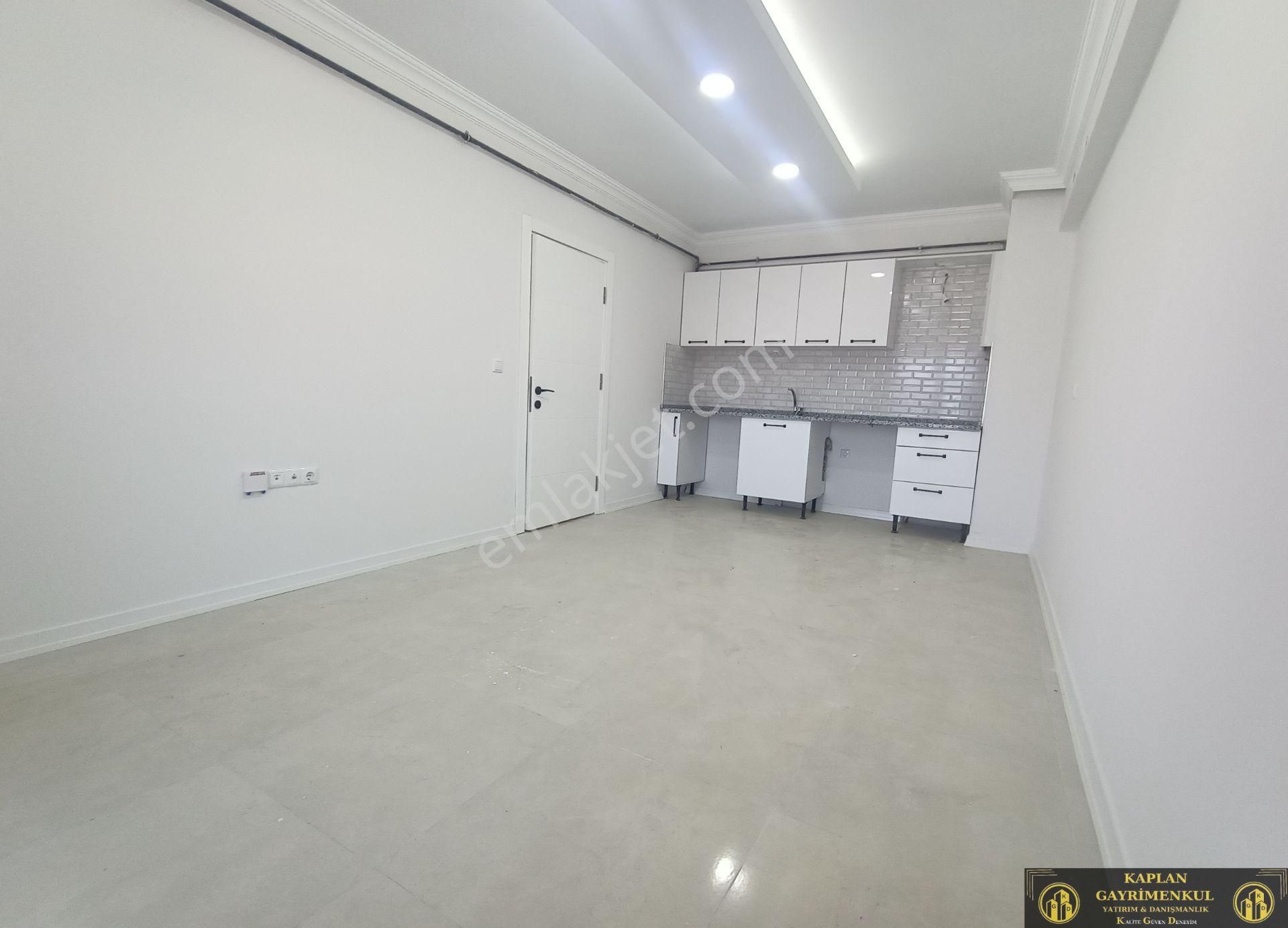 🏡 Kaplan Gayrimenkul’den Emek Mah. Albayrak Cad. Yakını 1+1 50 M² Satılık Daire