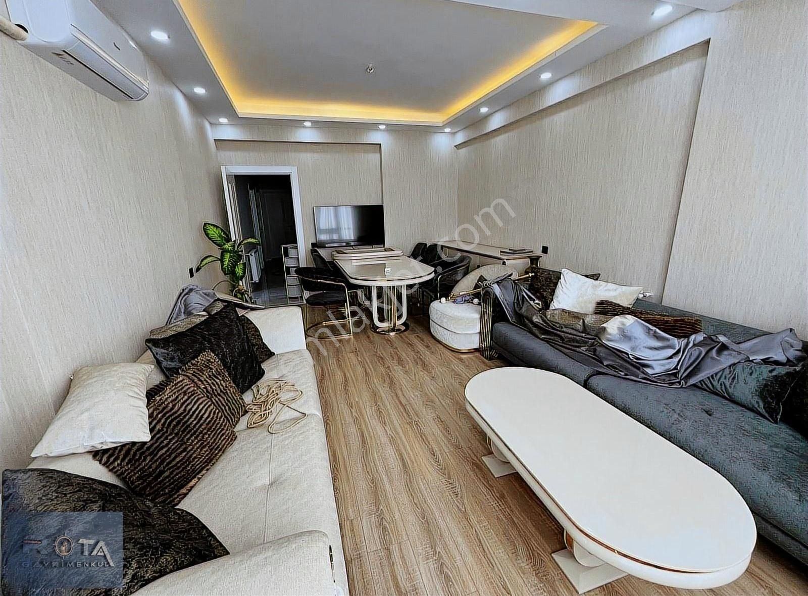 Rota Emlaktan Karaköprü Akpiyar Öncel Cami Yaninda Satılık 2+1