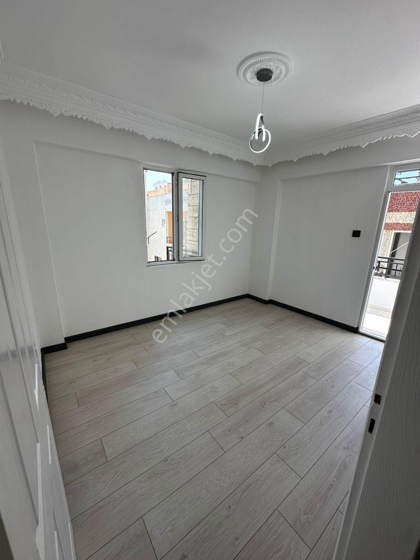 Didim Çamlıkta Satılık Denize Yakın 2+1 Çift Balkonlu-eşyalı Daire - Görsel 3