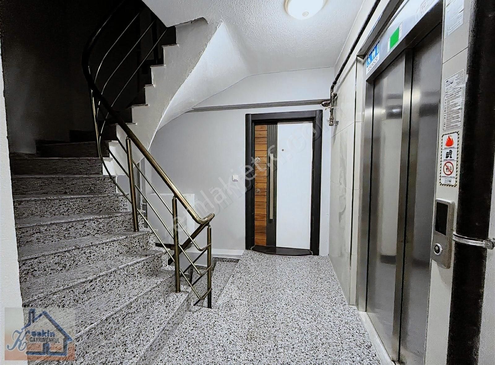 Yıldıztabya Mahallesinde Asansörlü Kapalı Otoparklı 1+1 Daire - Görsel 5