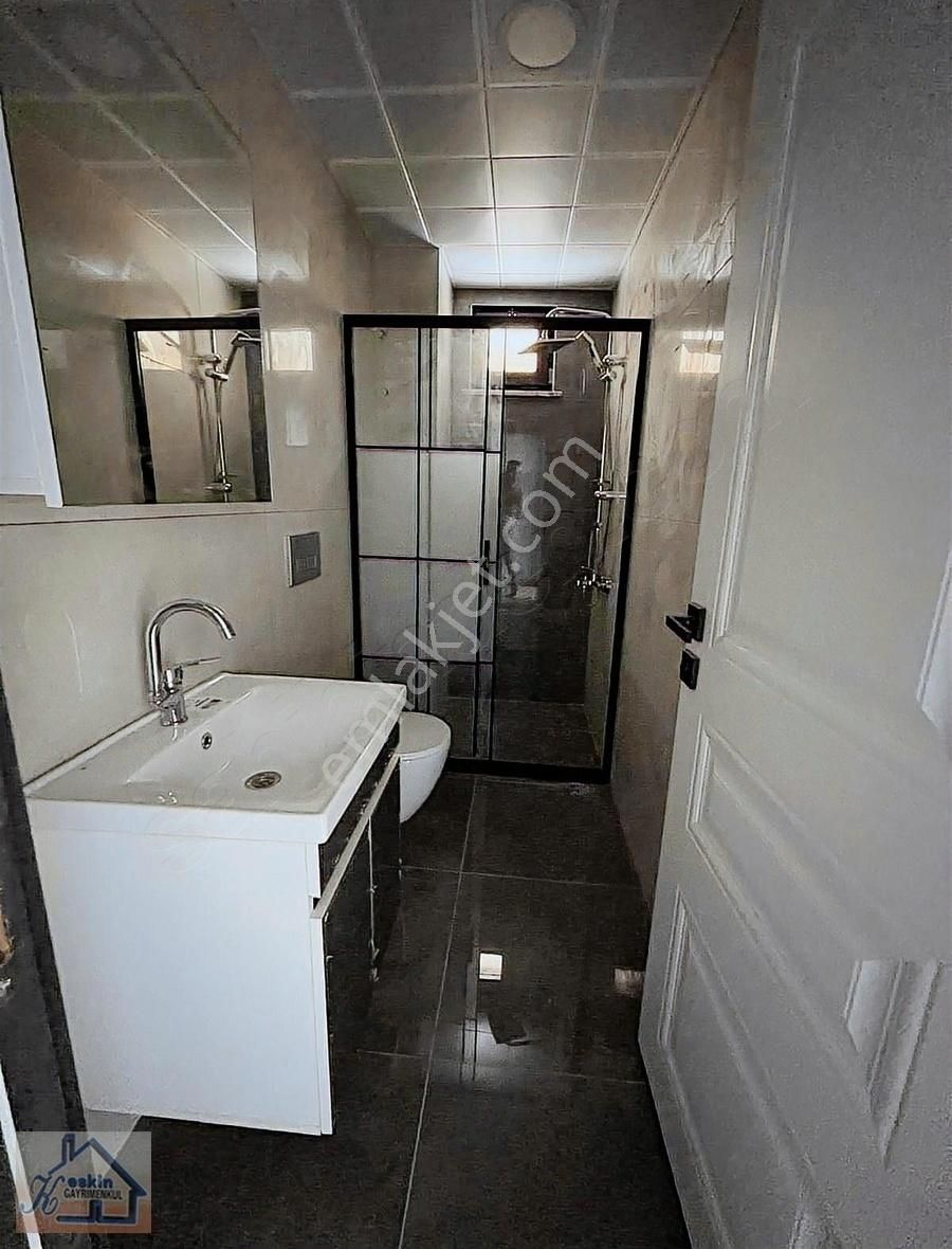 Yıldıztabya Mahallesinde Asansörlü Kapalı Otoparklı 1+1 Daire - Görsel 4