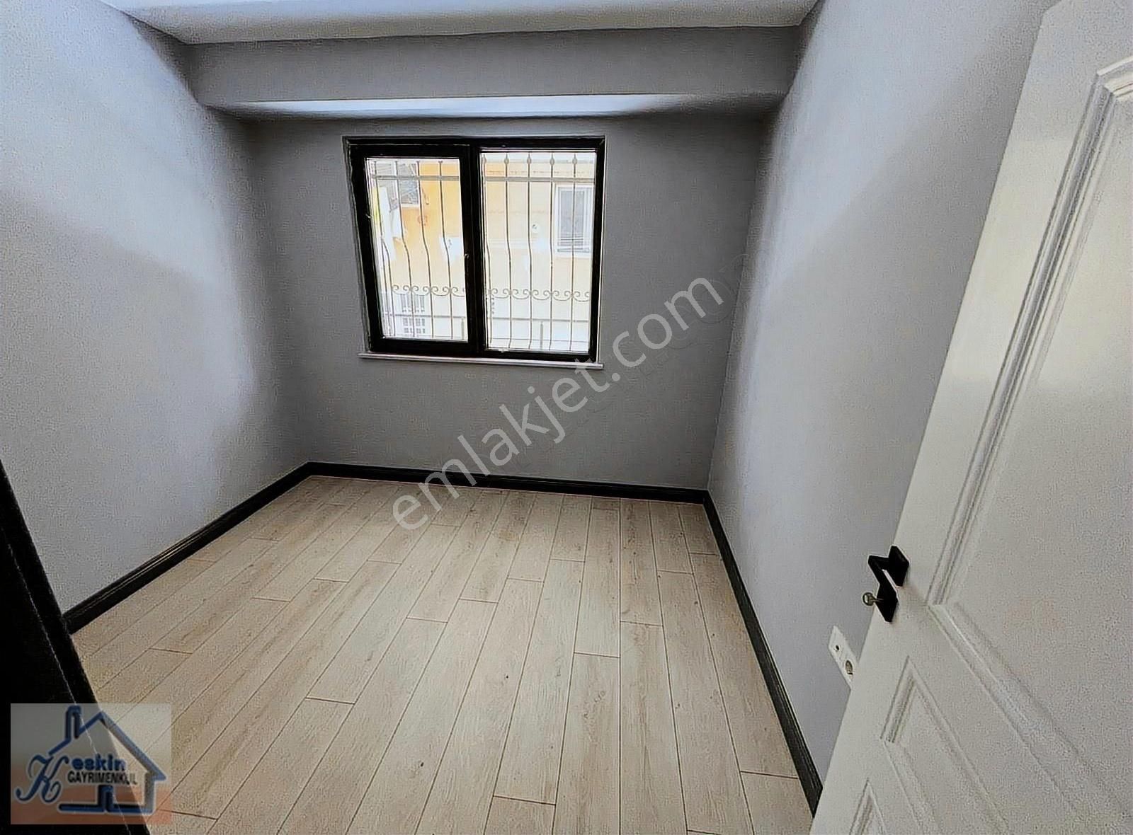 Yıldıztabya Mahallesinde Asansörlü Kapalı Otoparklı 1+1 Daire - Görsel 8