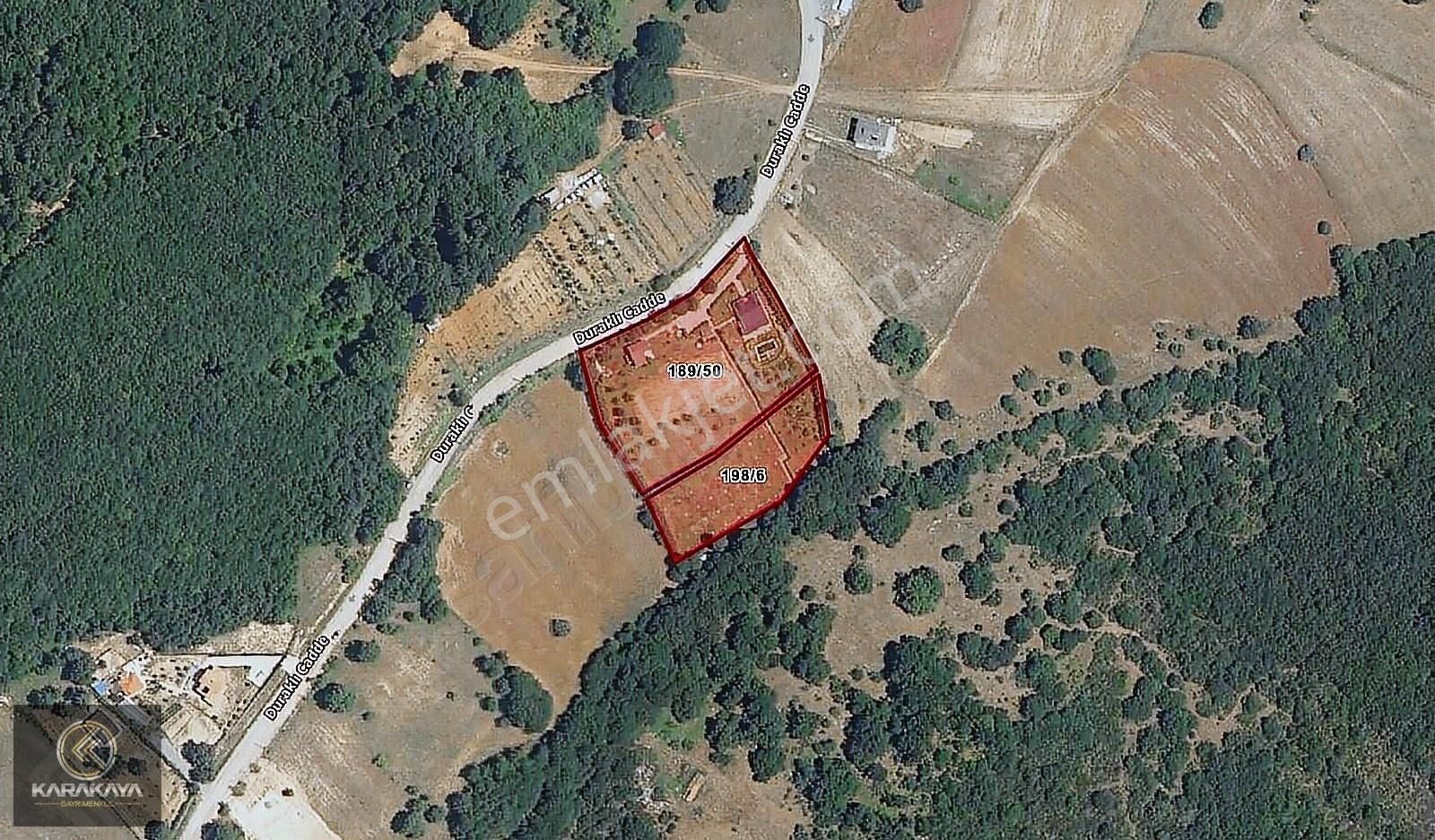 Gebze Duraklı Köyünde Toplamda 7381m2 Arazi İçinde İki Katlı Ev
