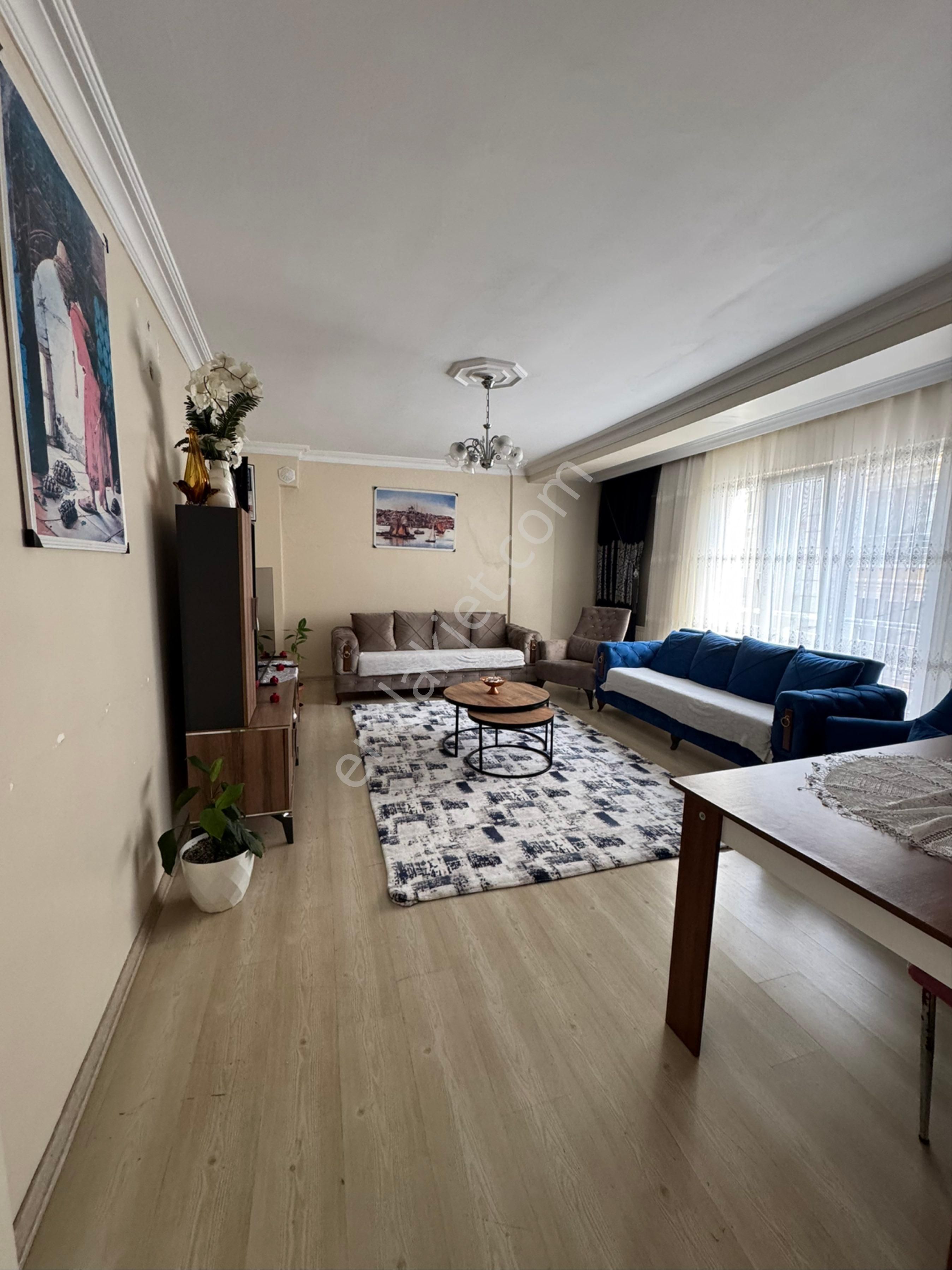 Atalay Caddesinin Dibinde Satılık 140 M² Arakat Daire