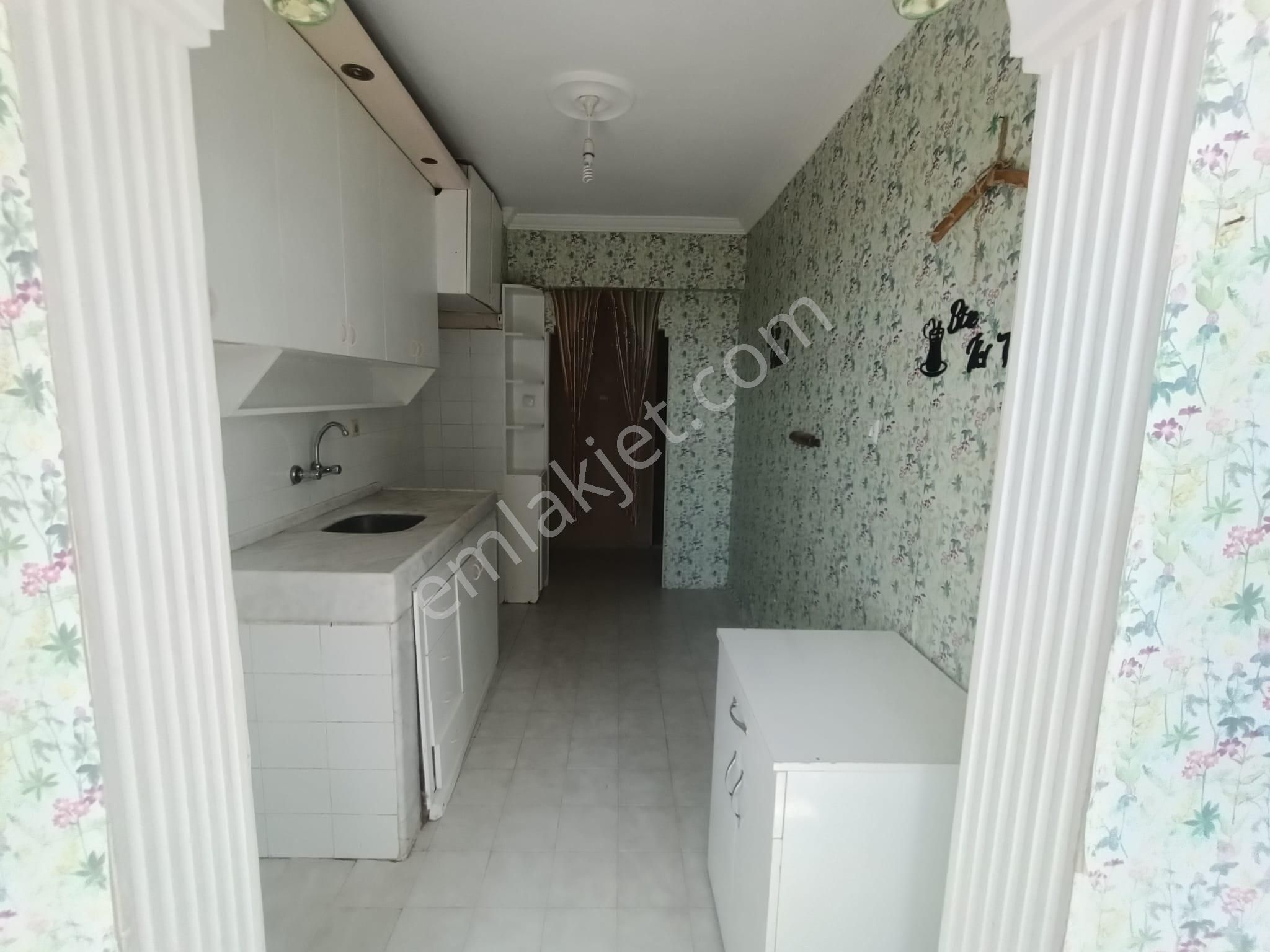 Bornova Evka 4 2+1 Deniz Manzaralı Güney Cepheli Kiralık Daire
