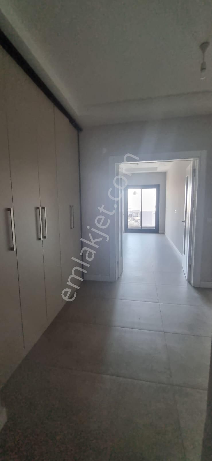 Tombul Emlaktan Yeşil Mahallede 3+1 Kiralık Daire - Görsel 2