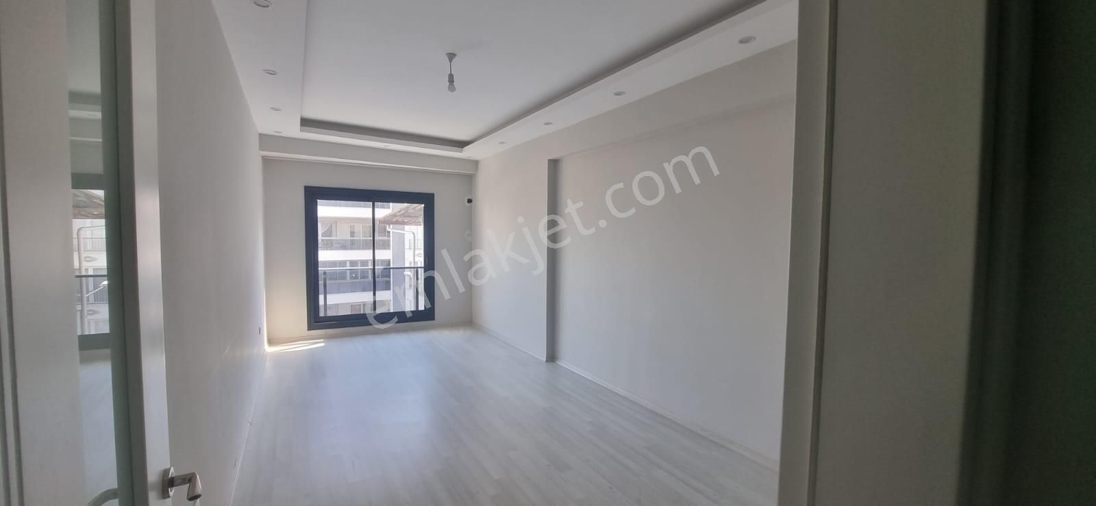 Tombul Emlaktan Yeşil Mahallede 3+1 Kiralık Daire