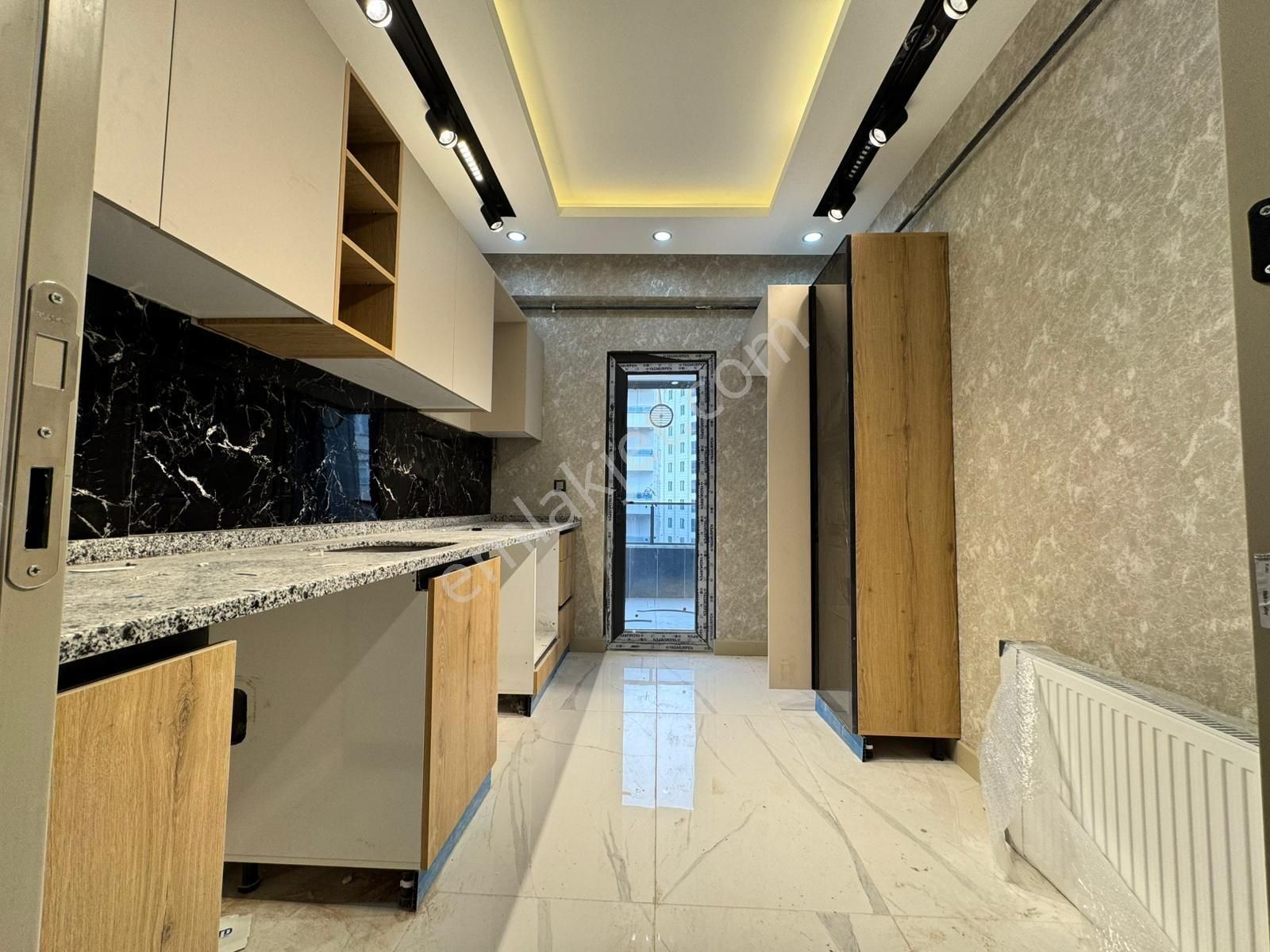 Acil Satılık 2+1 Sıfır Lüx Daire