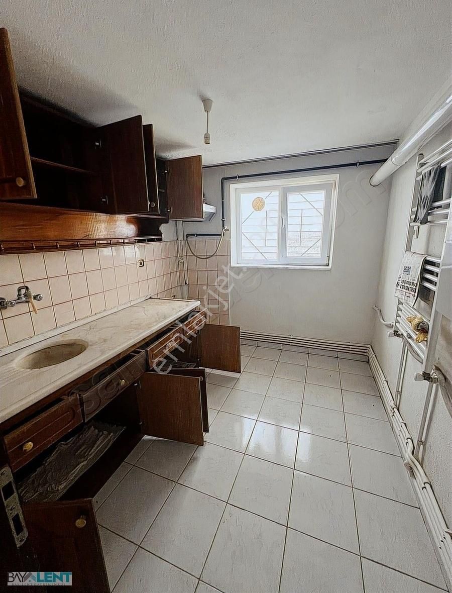 Bay-lent Emlak'tan Yıldız Mah.sinde Satılık Müstakil Ev - Görsel 2