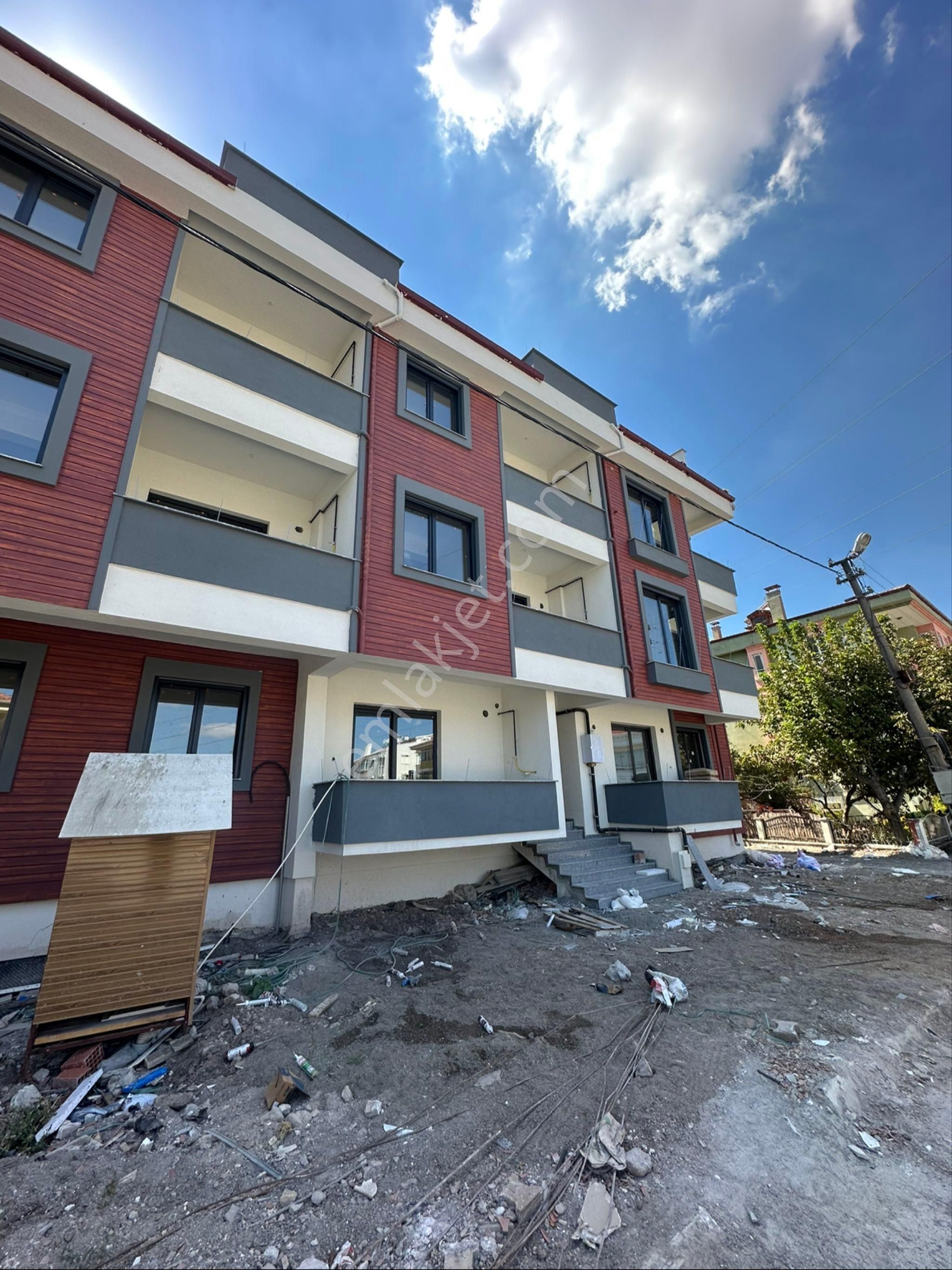 Bay-lent Gayrimenkul'den Bahçelievlerde Satılık 1+1 Daire - Görsel 6