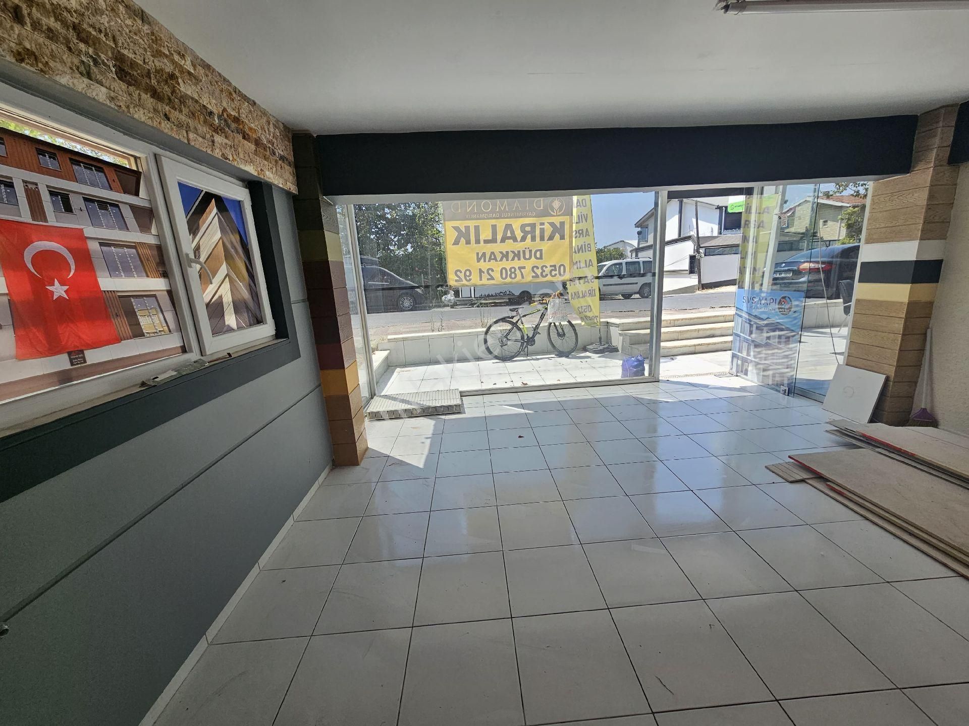 Büyükçekmece Kiralık Dükkan Mağaza Caddeye Cephe Plaja 1 Dakika