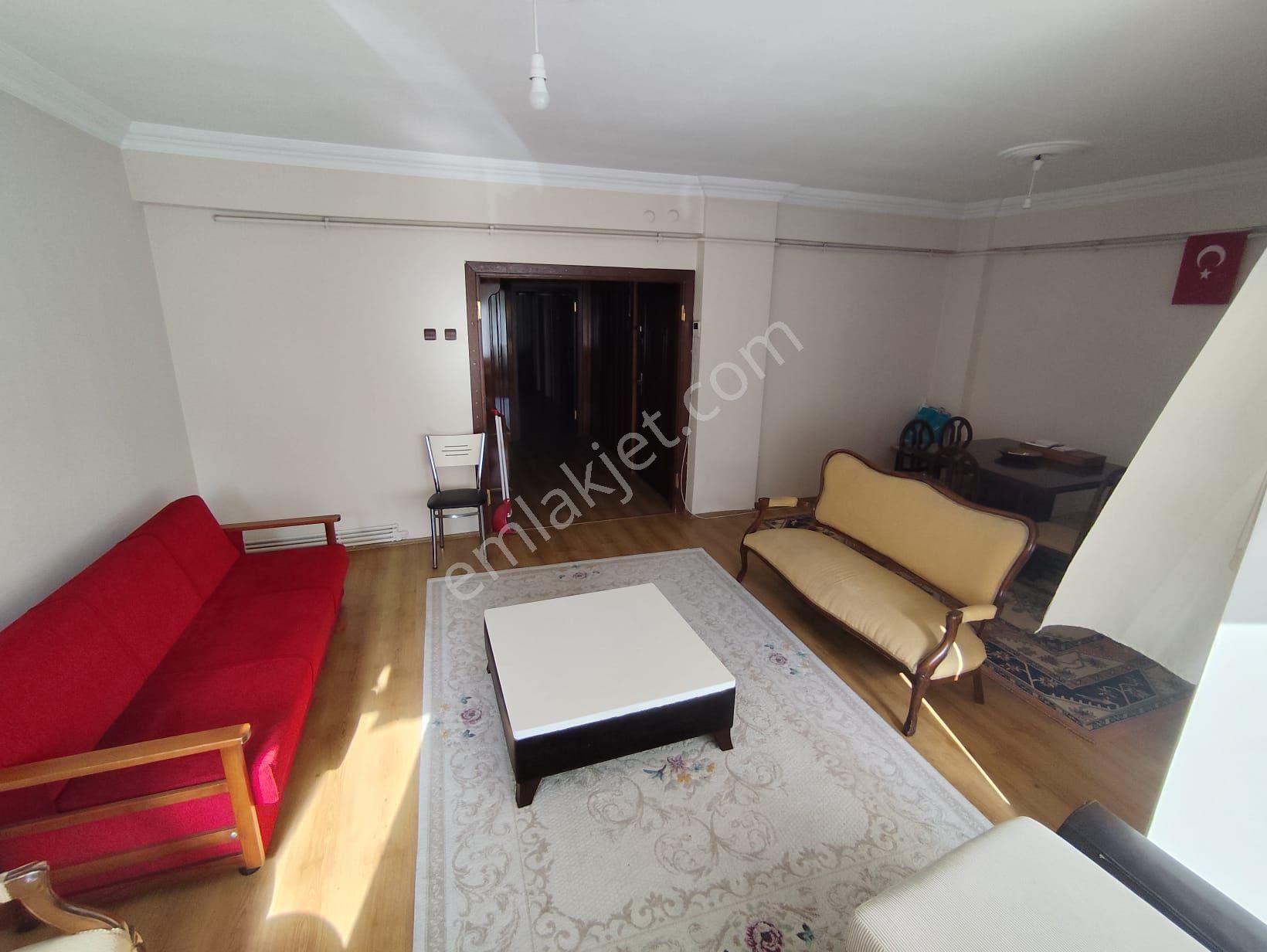 Fethiye Caddesine 3 Dk Eşyalı