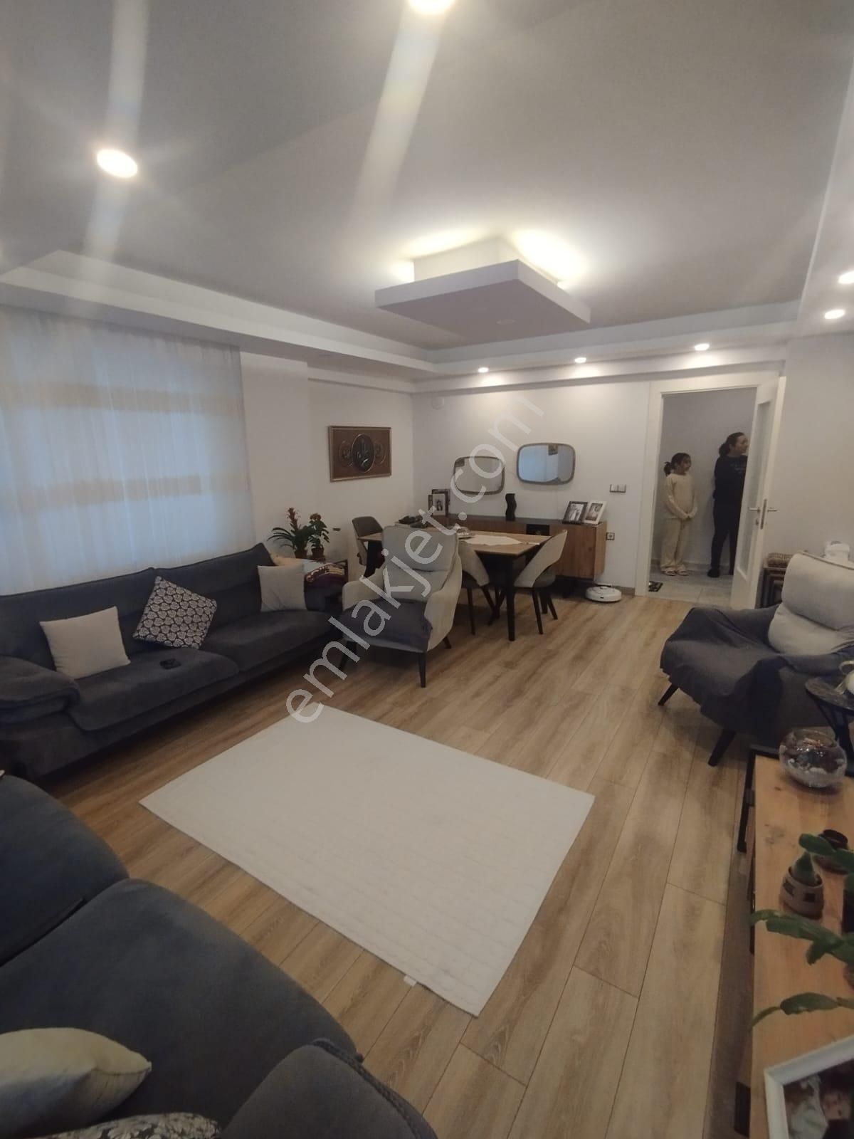 Çorlunun En İyimahalesinde Fırsat Daire Havuzlu Lüx Site De Acil Satılık 3+1 Hüriyet Mahalesi