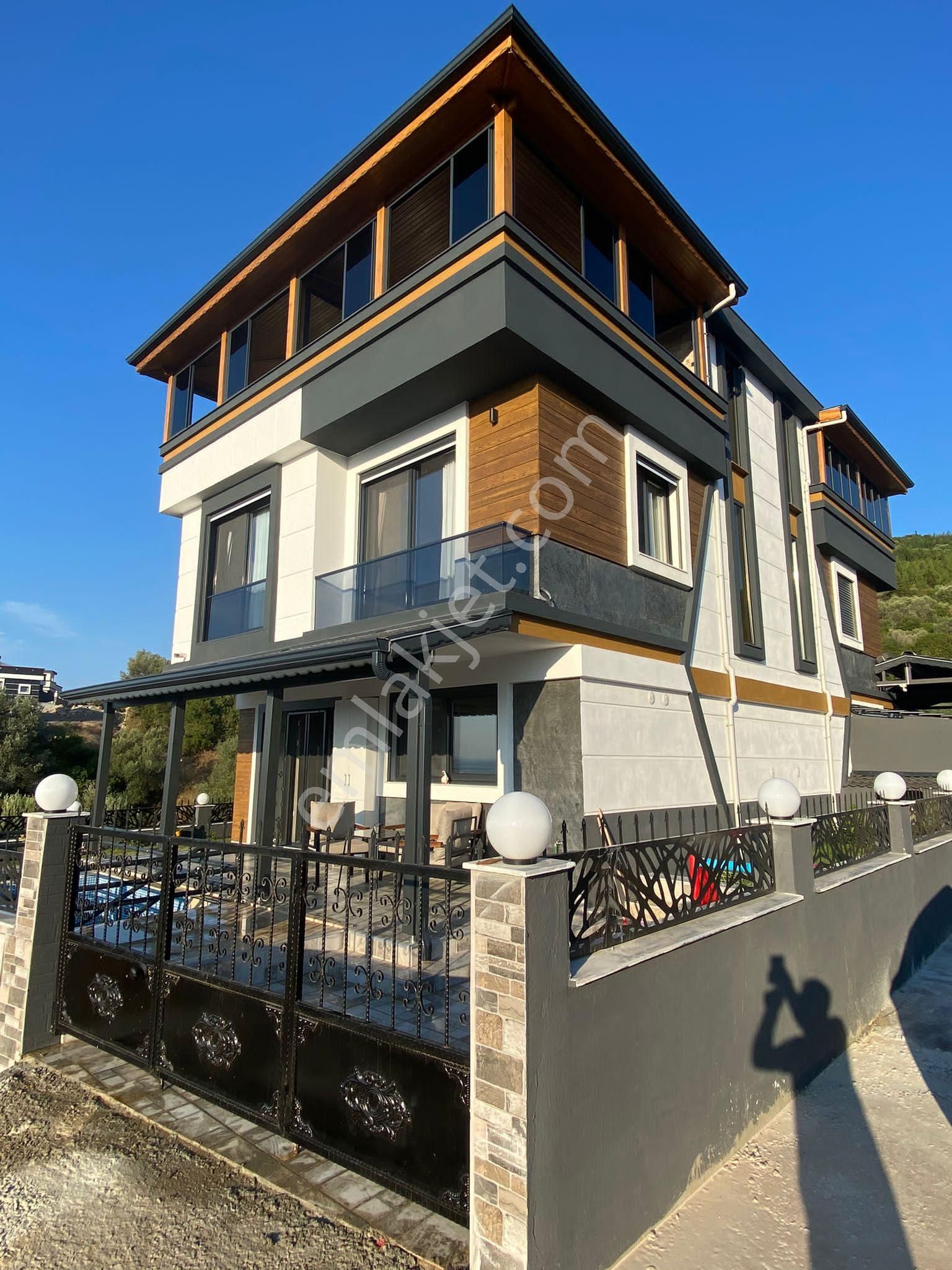 Seferihisar Doğanbey'de Satılık 3+1 Müstakil Deniz Manzaralı Havuzlu Villa - Görsel 2