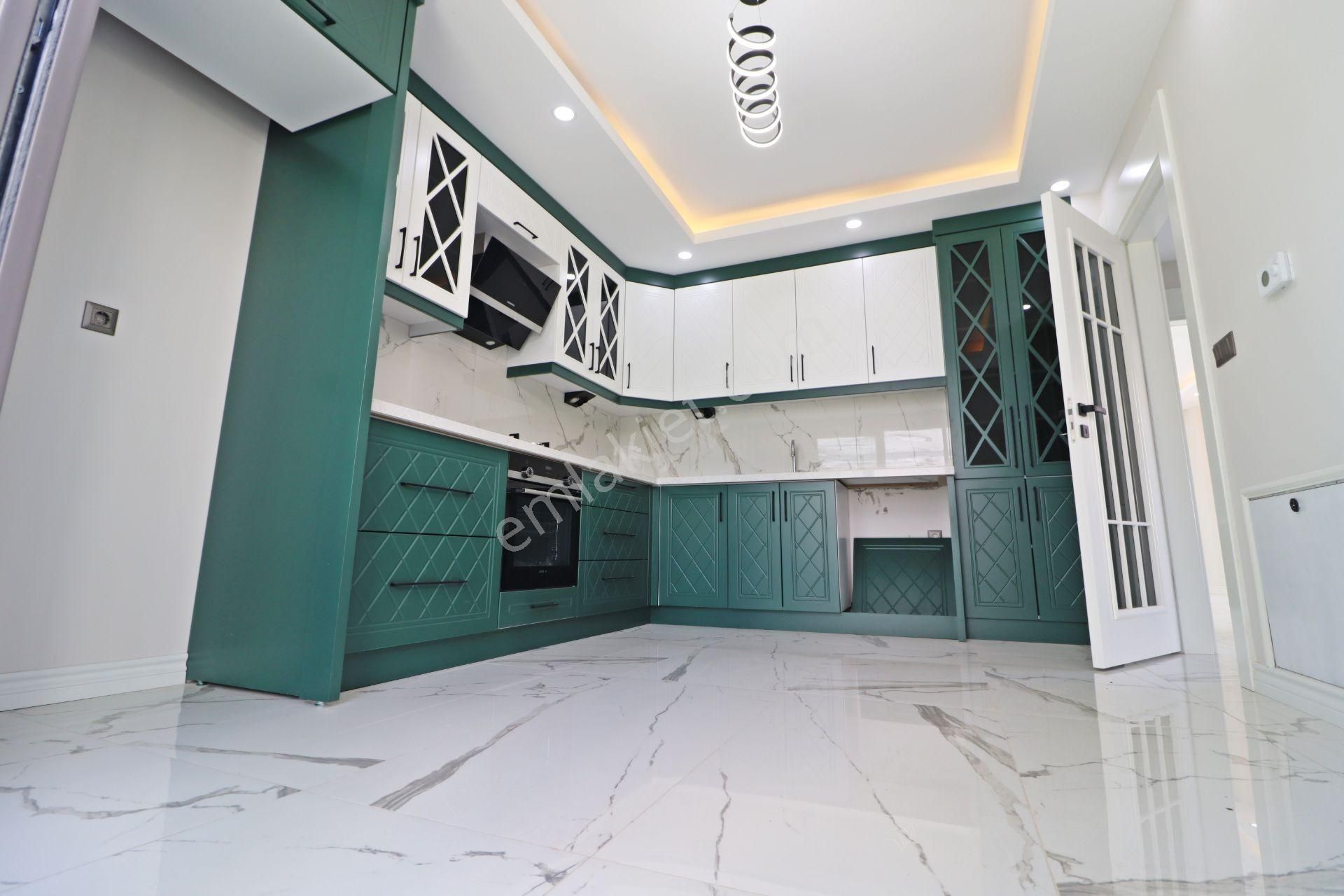 Altınoluk Ta Sessiz Ve Huzurlu Konumda Deniz Manzaralı 5+1 Villa - Görsel 8