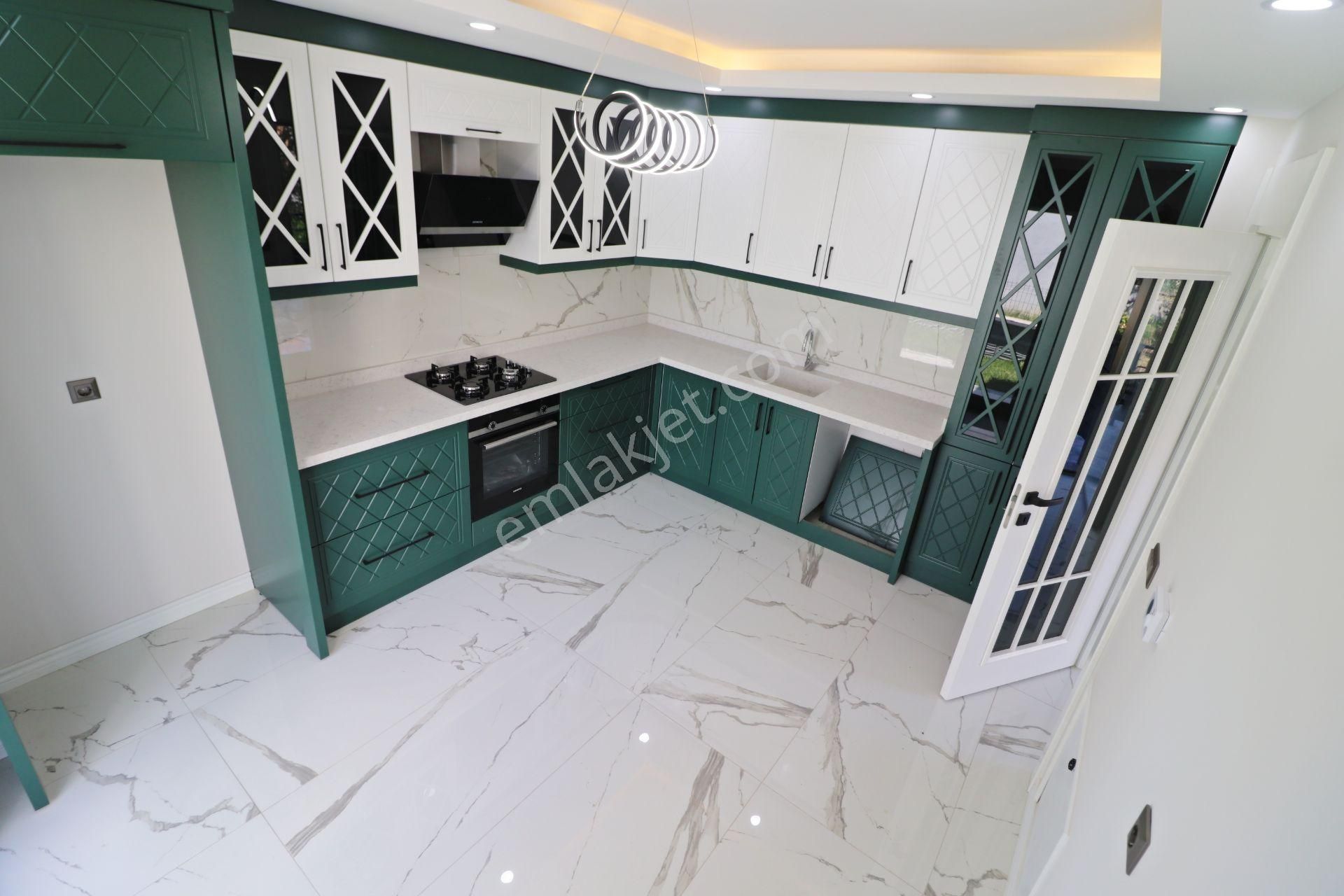 Altınoluk Ta Sessiz Ve Huzurlu Konumda Deniz Manzaralı 5+1 Villa - Görsel 2