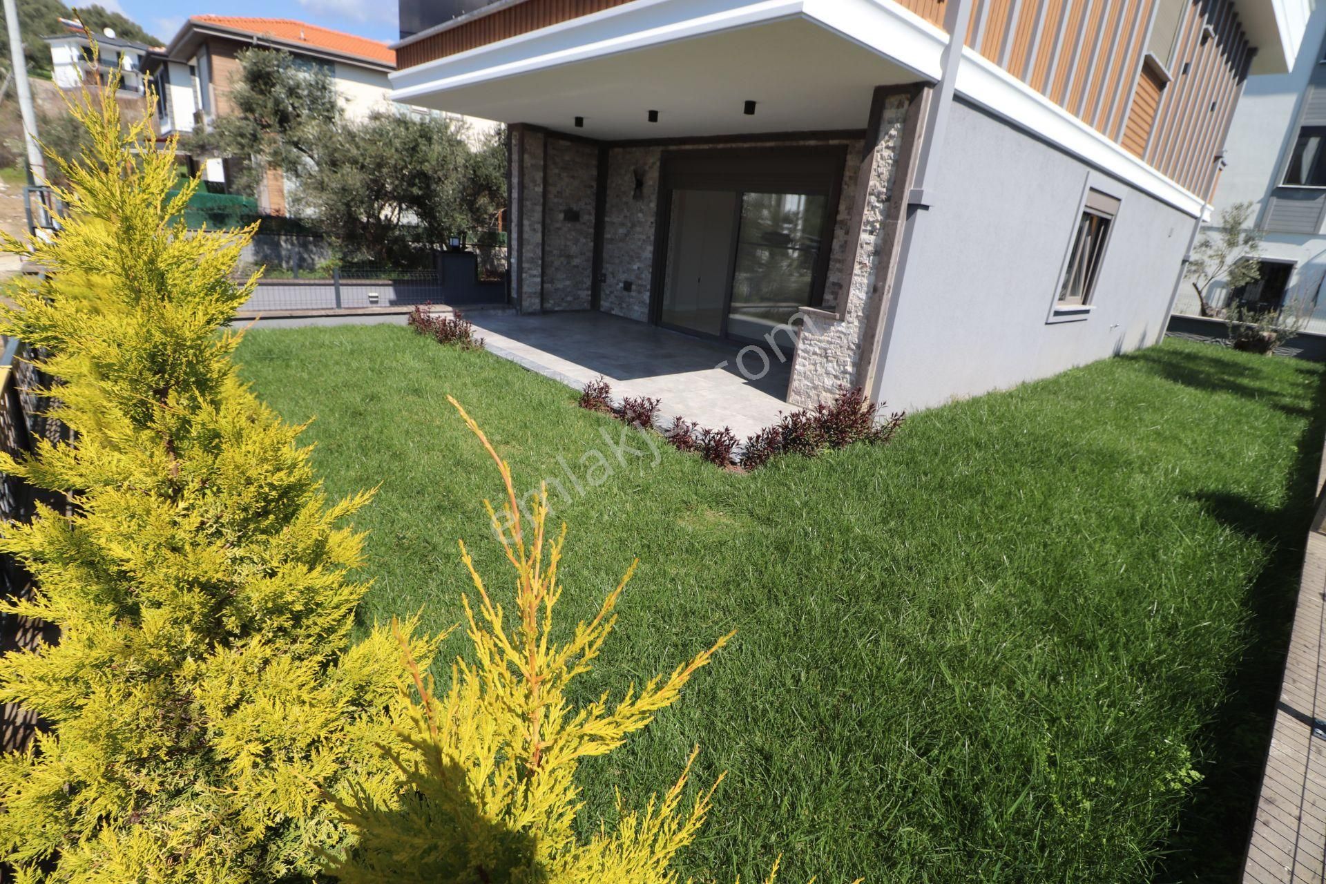 Altınoluk Ta Sessiz Ve Huzurlu Konumda Deniz Manzaralı 5+1 Villa - Görsel 30