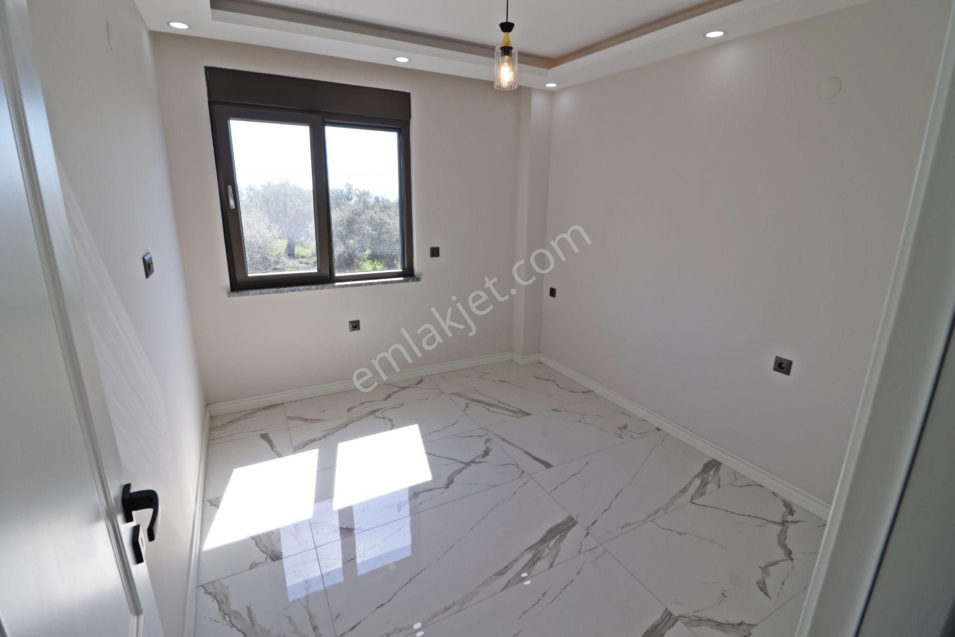 Altınoluk Ta Sessiz Ve Huzurlu Konumda Deniz Manzaralı 5+1 Villa - Görsel 9