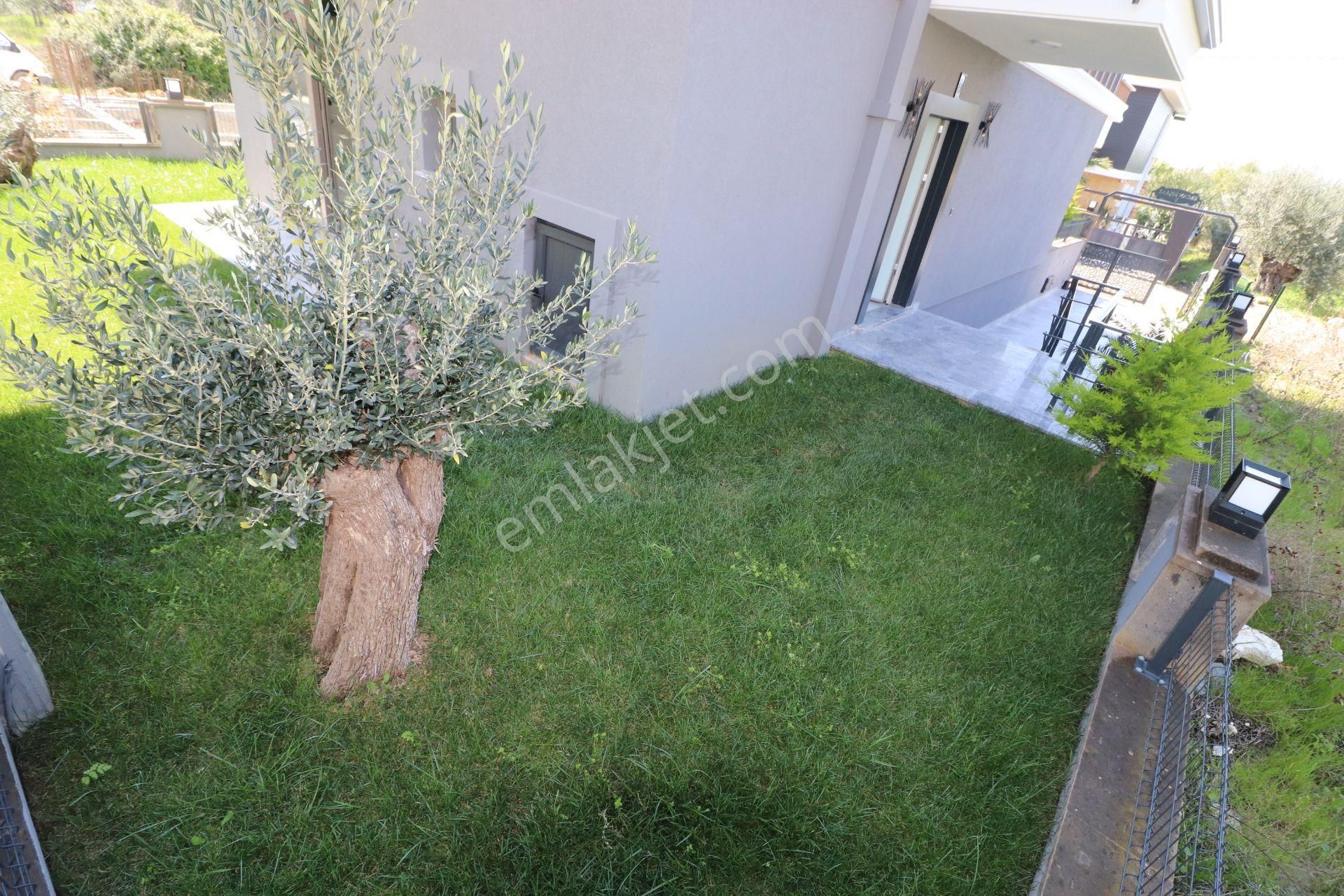 Altınoluk Ta Sessiz Ve Huzurlu Konumda Deniz Manzaralı 5+1 Villa - Görsel 12