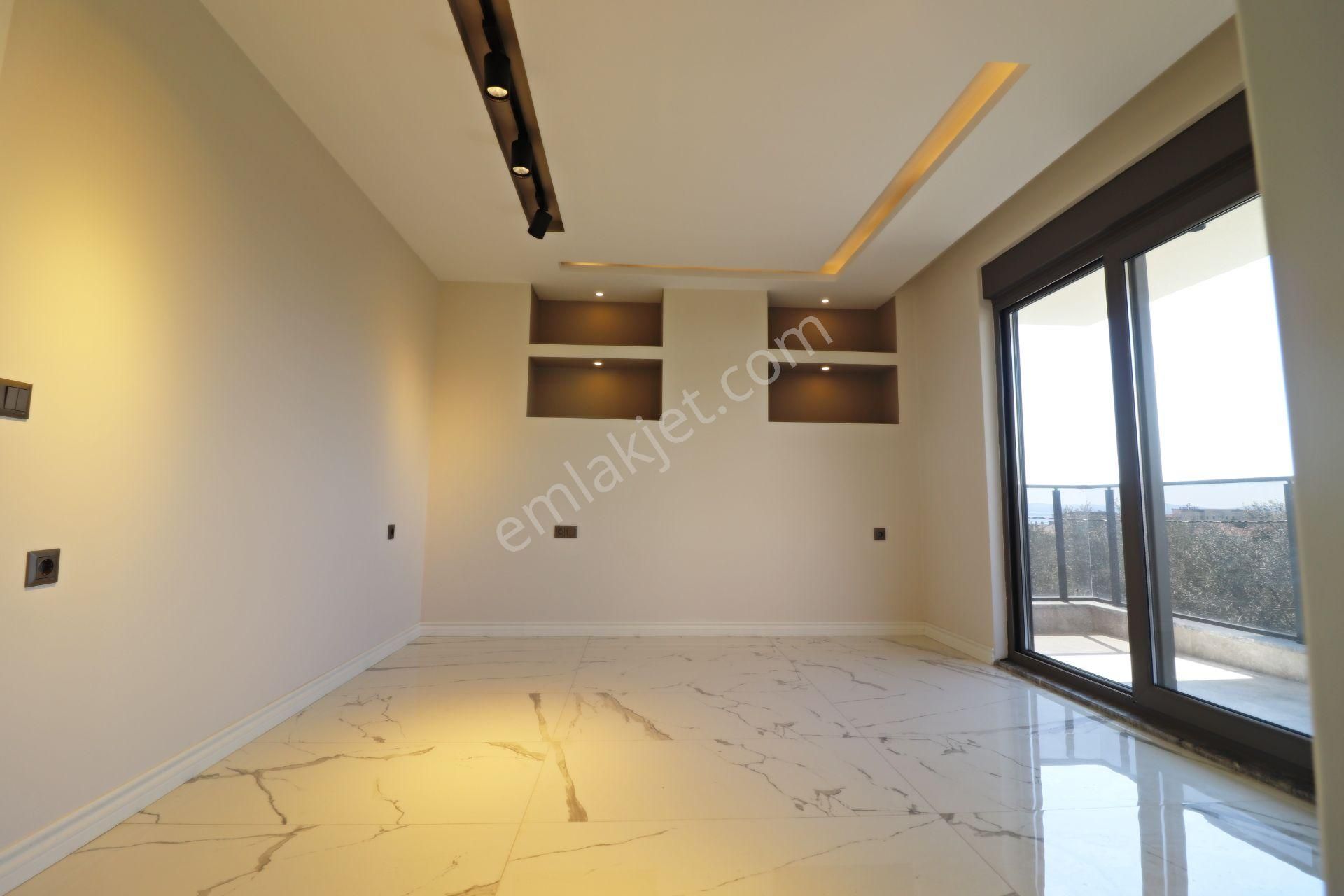 Altınoluk Ta Sessiz Ve Huzurlu Konumda Deniz Manzaralı 5+1 Villa - Görsel 24