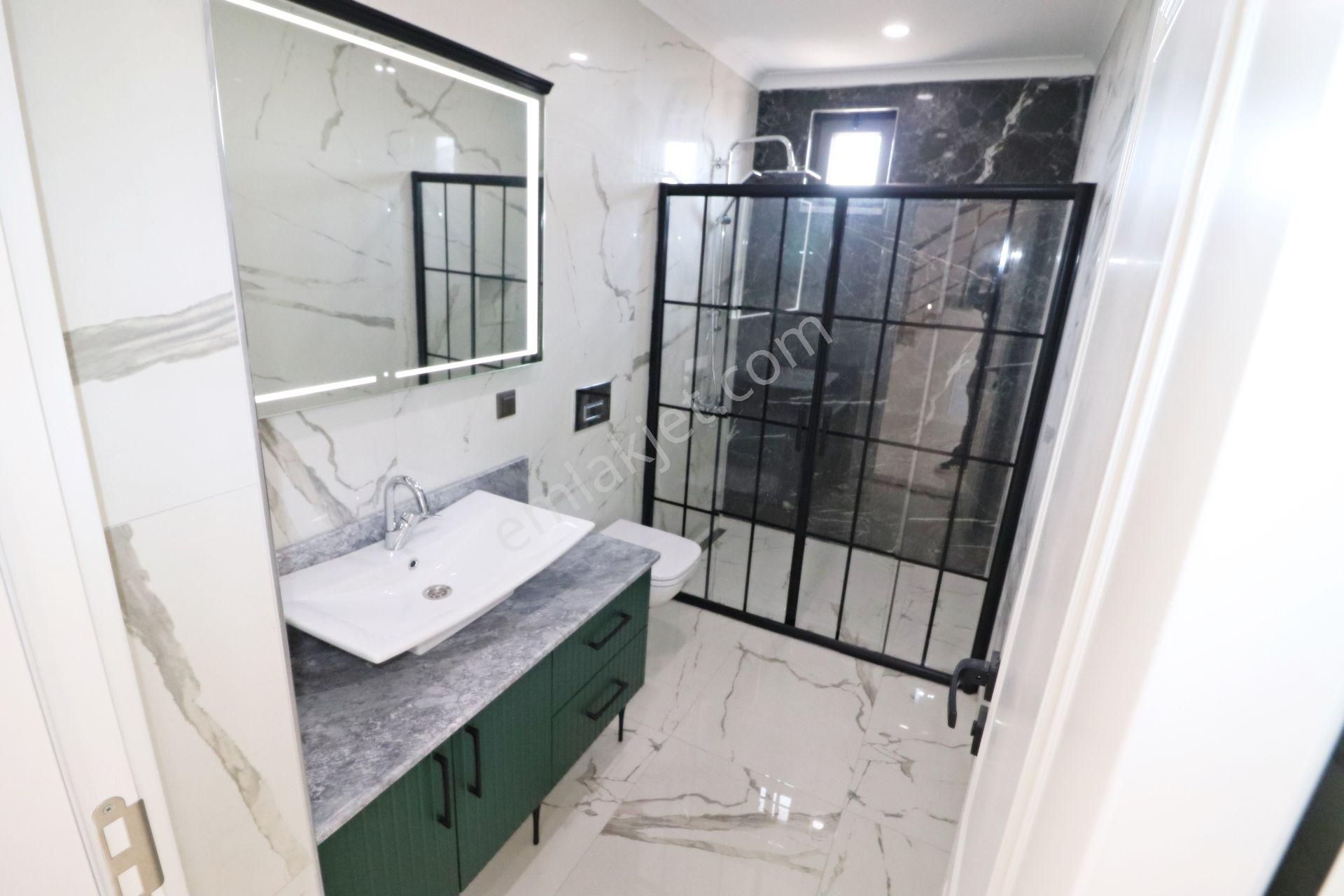 Altınoluk Ta Sessiz Ve Huzurlu Konumda Deniz Manzaralı 5+1 Villa - Görsel 5