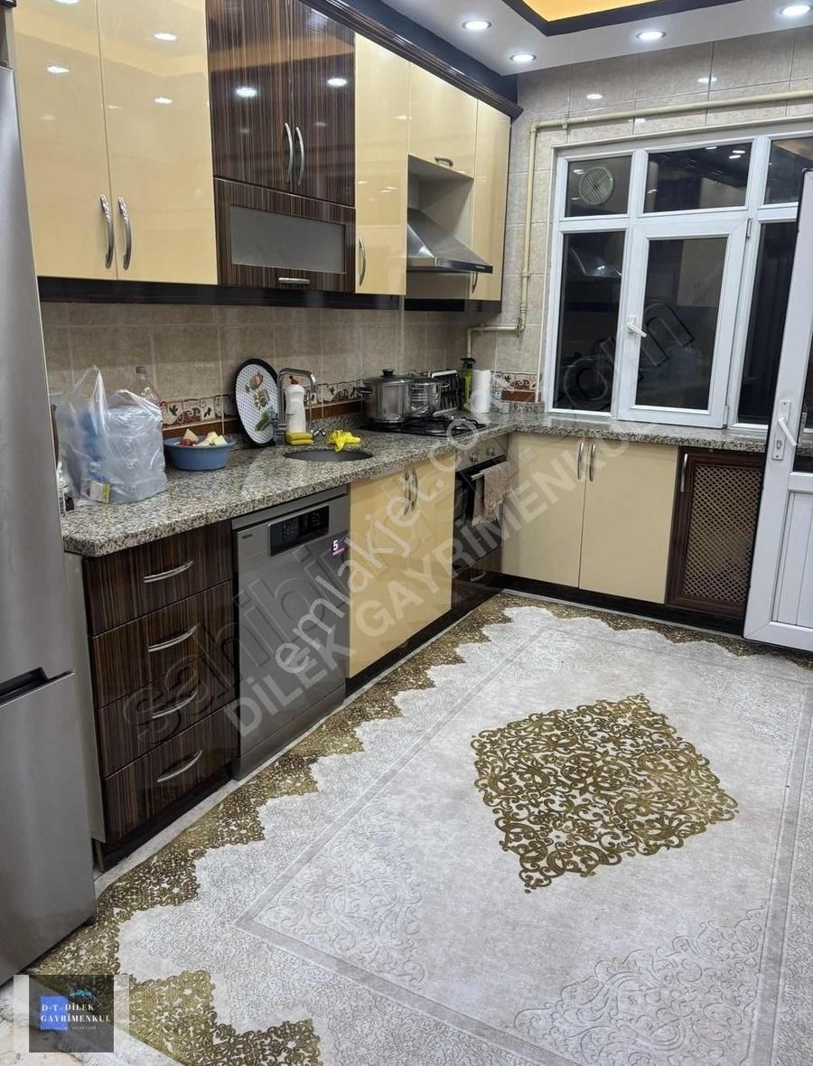 Köşe Bına En Güzel Konumunda 3 Katlı 3.katı Satılık Kacırılmaz - Görsel 8
