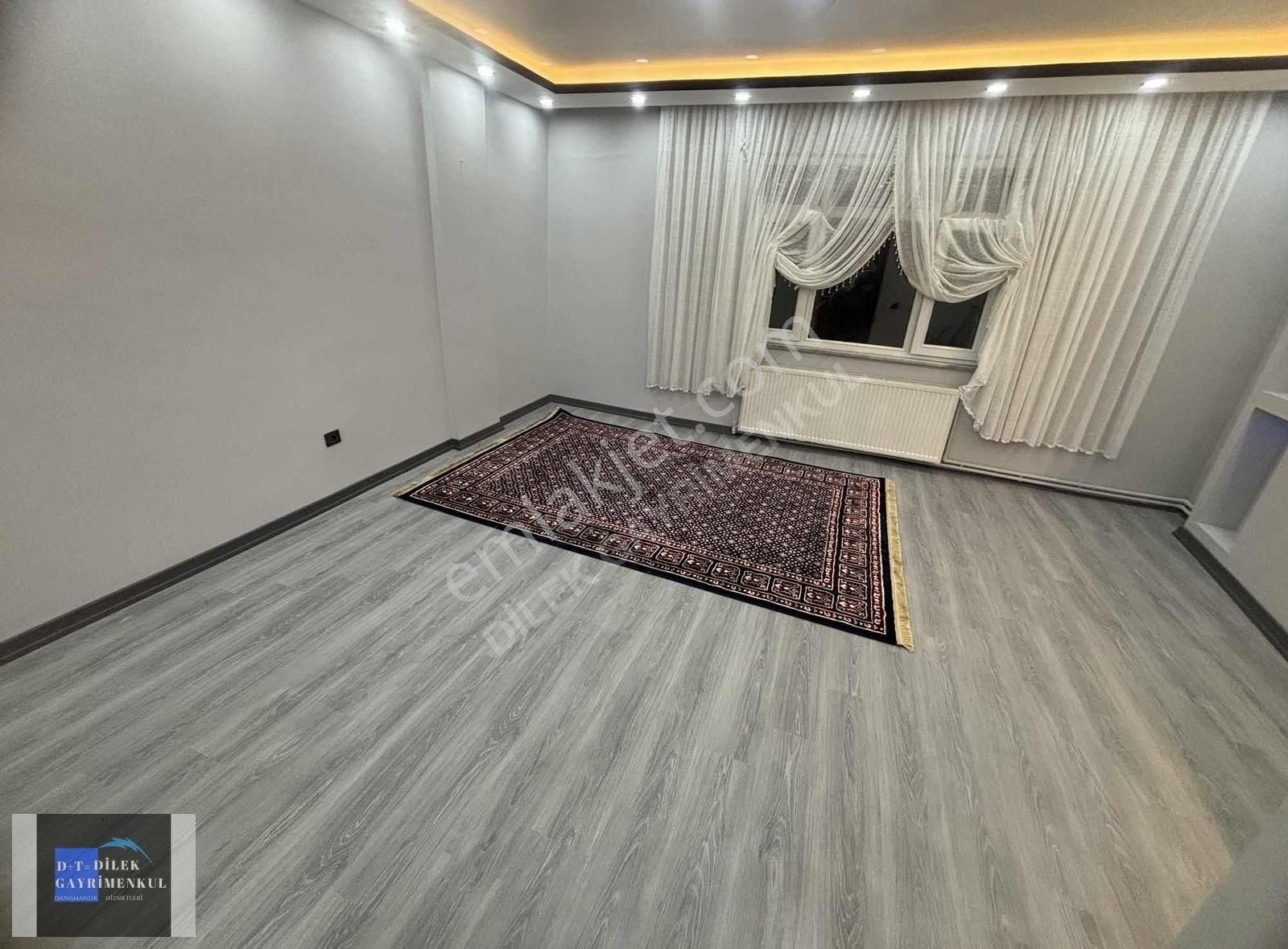 Köşe Bına En Güzel Konumunda 3 Katlı 3.katı Satılık Kacırılmaz - Görsel 12
