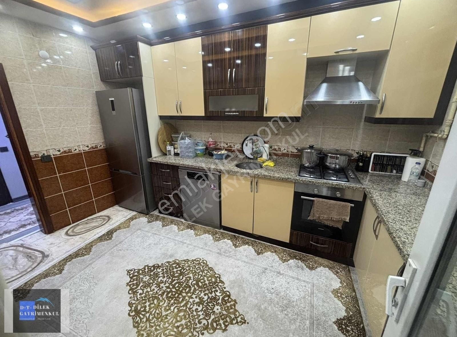 Köşe Bına En Güzel Konumunda 3 Katlı 3.katı Satılık Kacırılmaz - Görsel 23