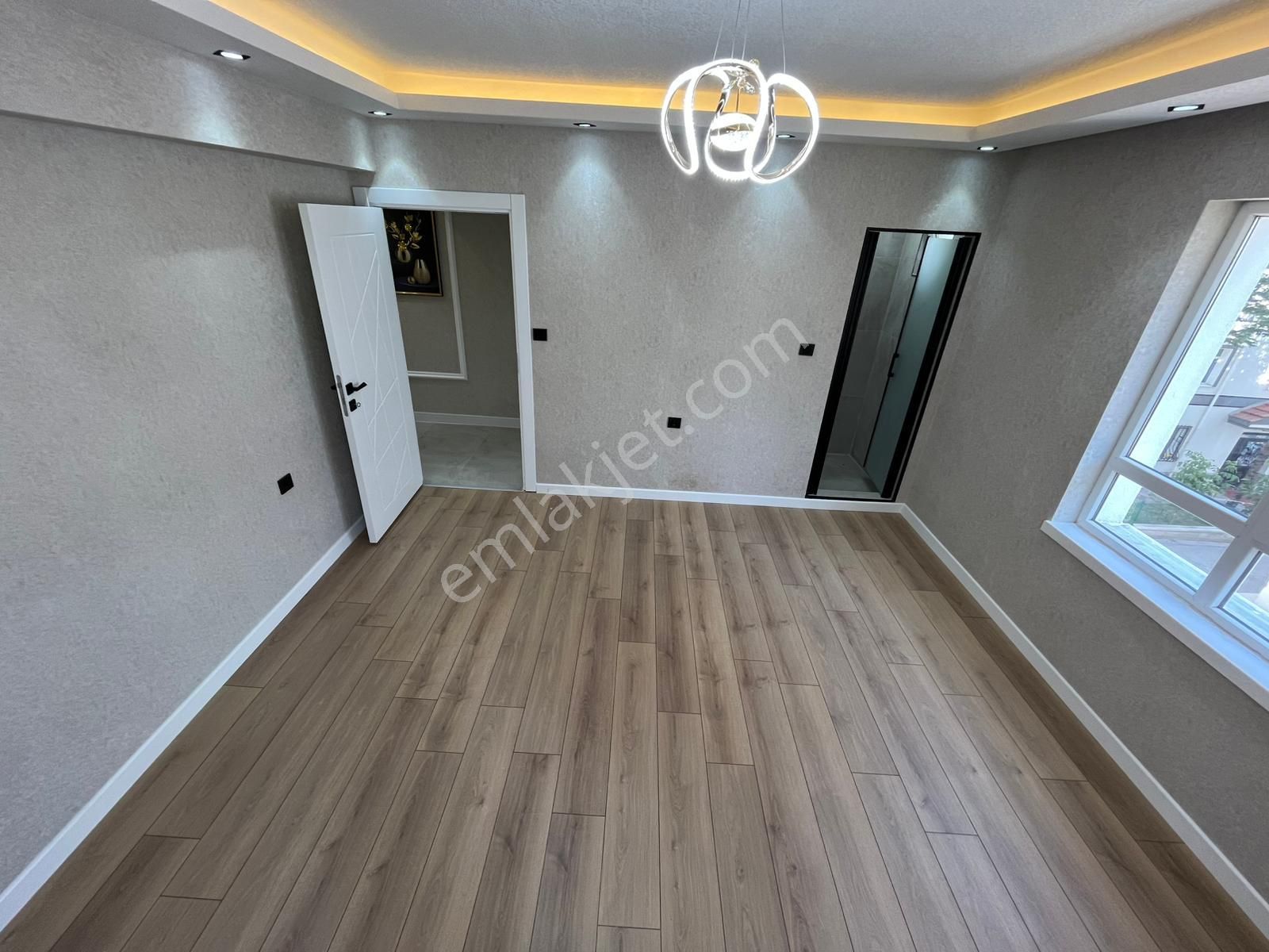 K'ören De 2 Banyolu Katta Full Ultra Lüx Yapılı 3+1 Daire - Görsel 13