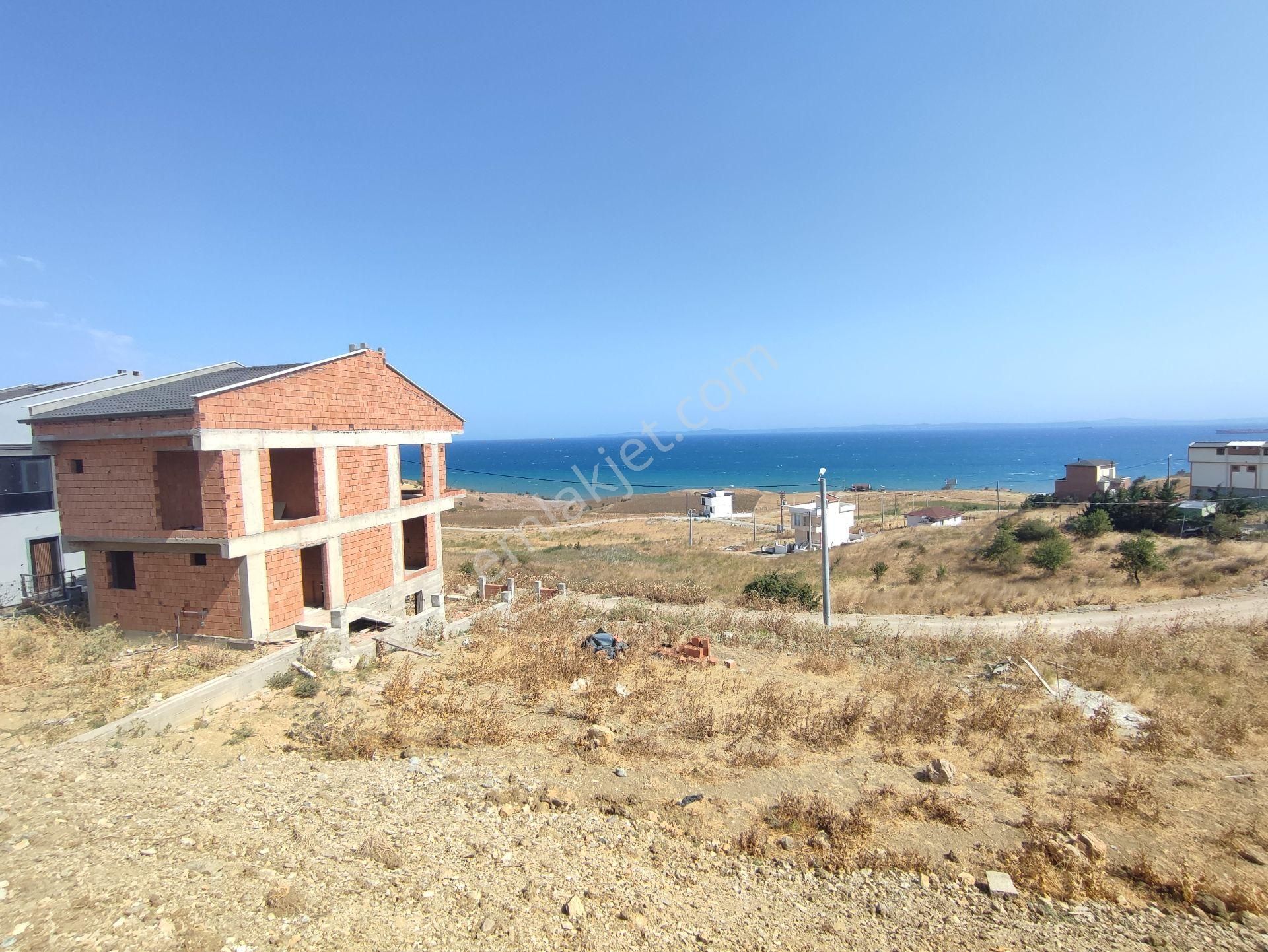 Bulut Yatırımdan 280 M² % 20 İmarlı Deniz Manzaralı Arsalar