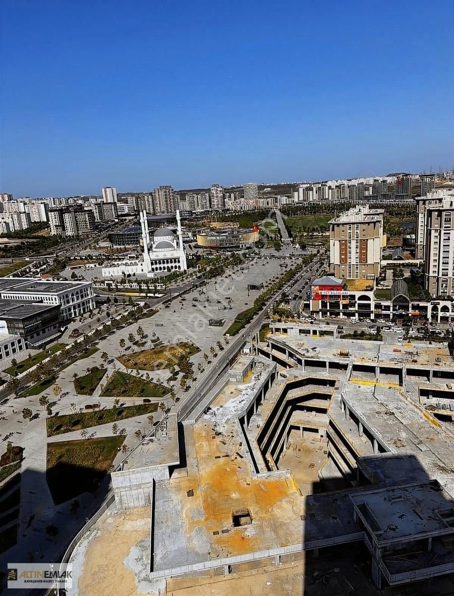 Emlak Konut Başakşehir Evleri 4.kısım Meydan Manz Satılık Daire