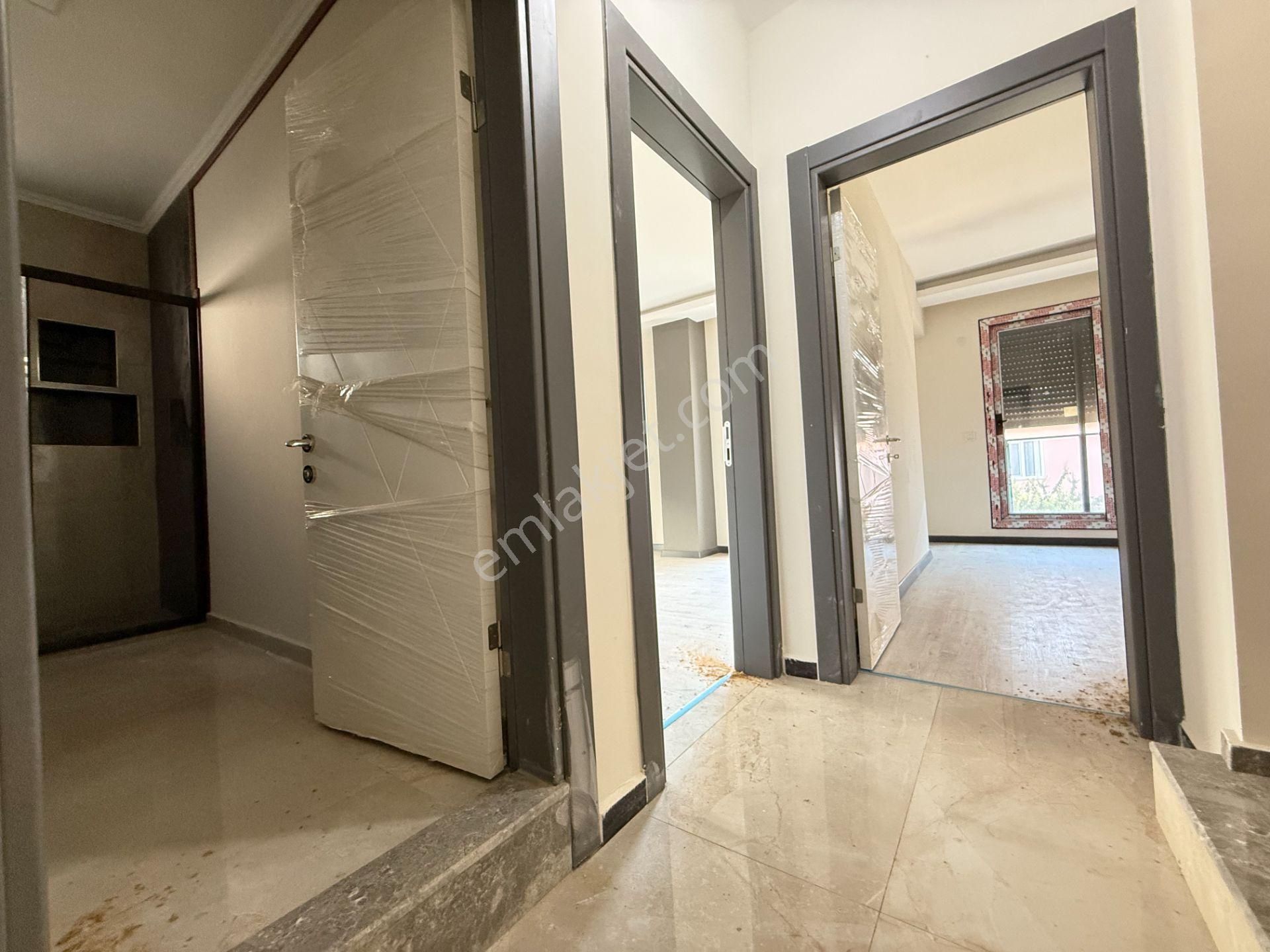 Seferihisar Doğanbey'de Denize Yakın Satılık Sıfır Bahçeli 3+1 Villa - Görsel 14