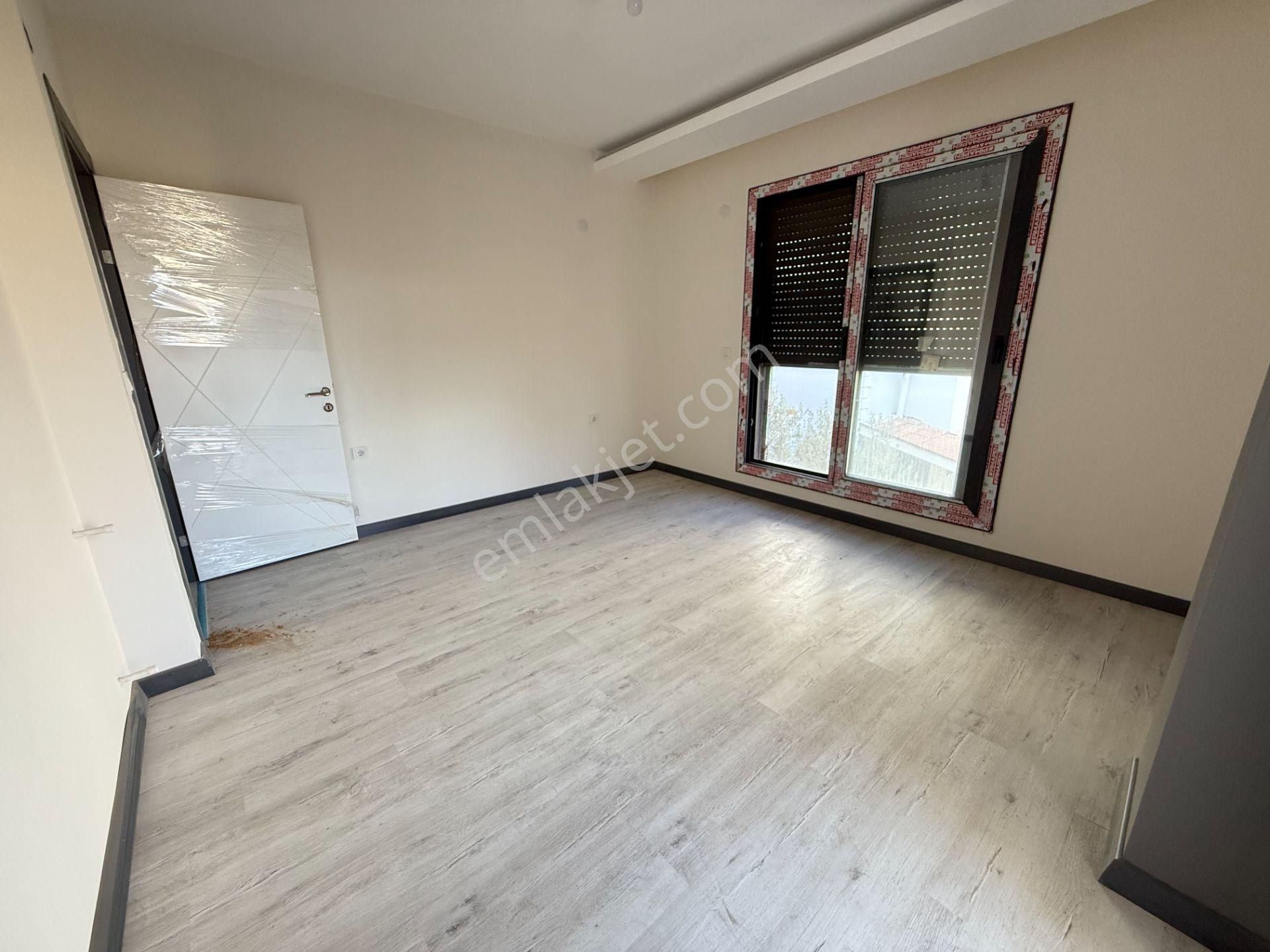 Seferihisar Doğanbey'de Denize Yakın Satılık Sıfır Bahçeli 3+1 Villa - Görsel 19