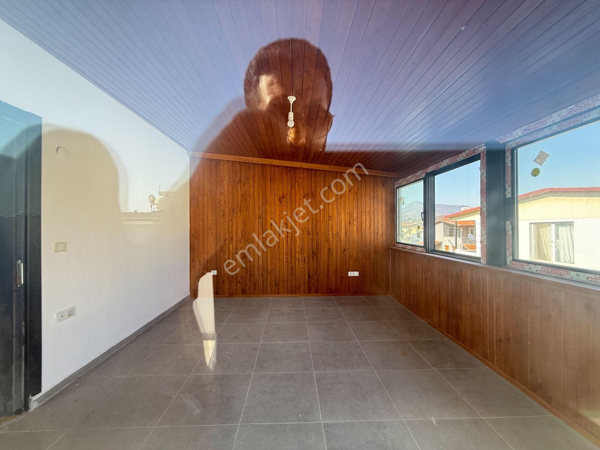 Seferihisar Doğanbey'de Denize Yakın Satılık Sıfır Bahçeli 3+1 Villa - Görsel 25