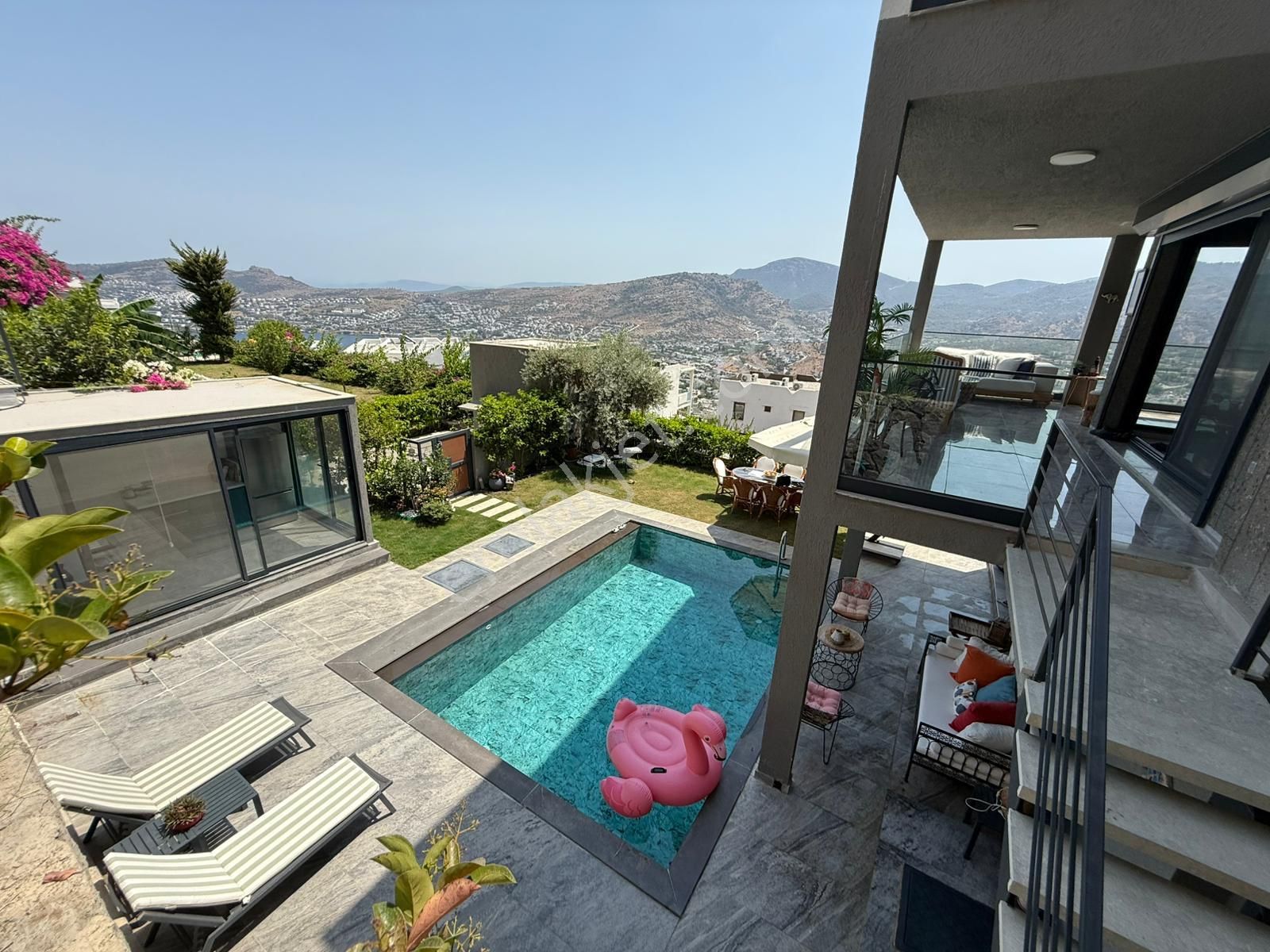 Gündoğanda Satılık Havuzlu Deniz Manzaralı 3+1 Villa - Görsel 11