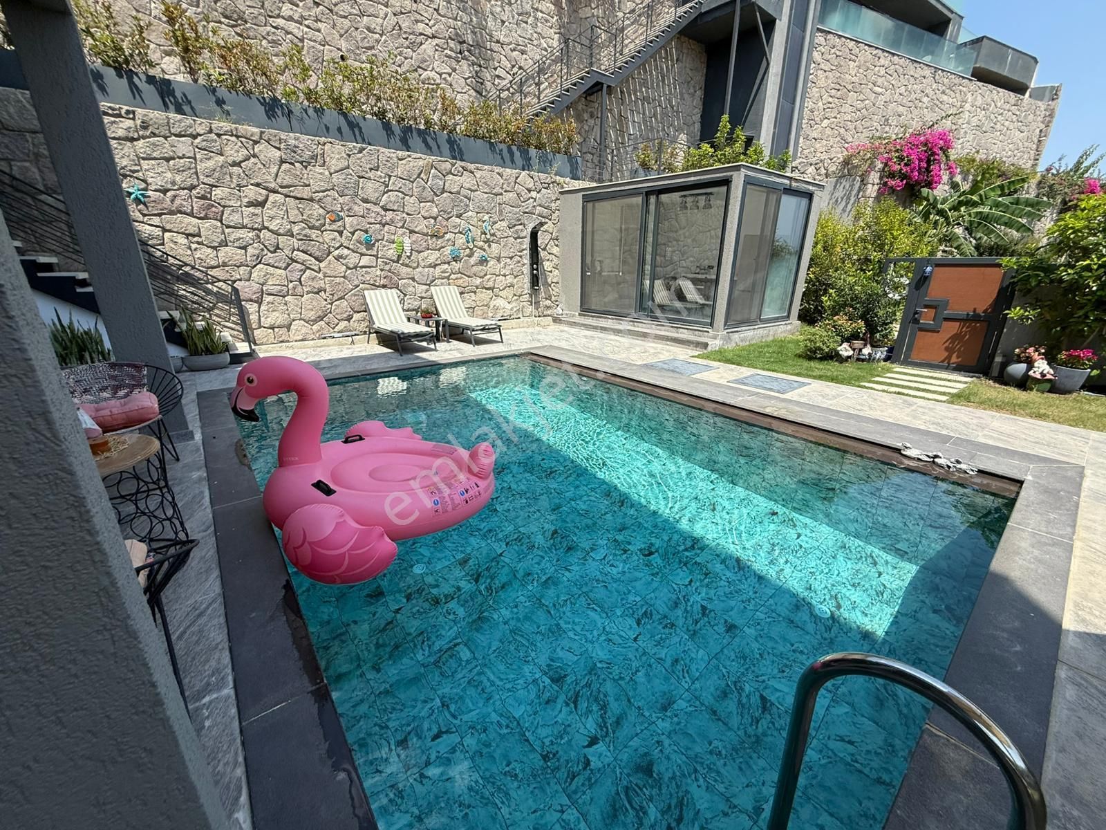 Gündoğanda Satılık Havuzlu Deniz Manzaralı 3+1 Villa - Görsel 9