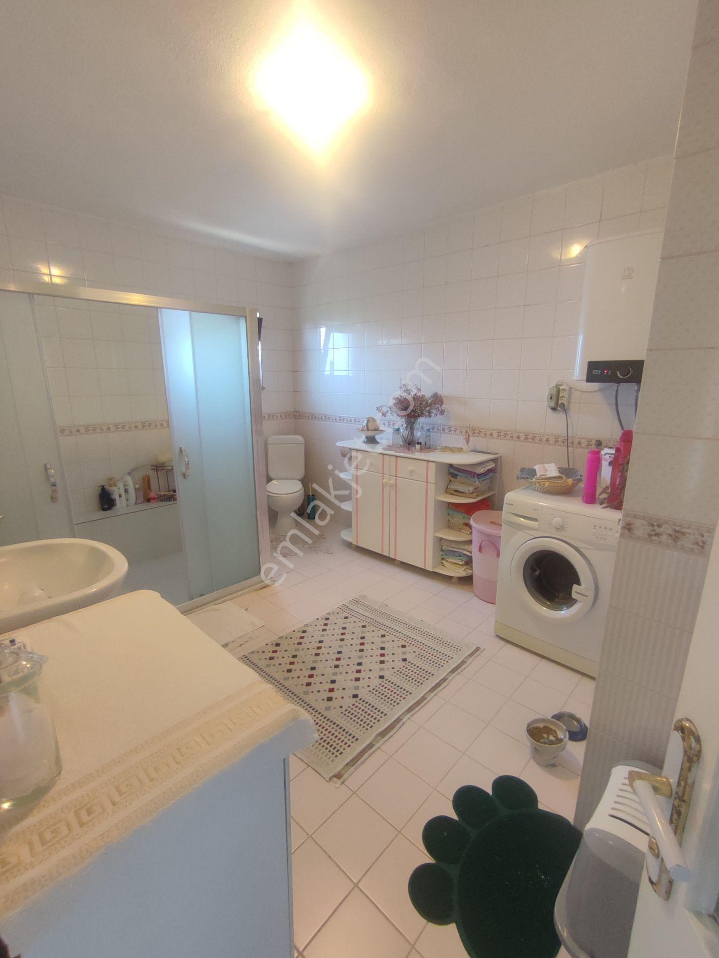Bulut Yatırımdan 4+1 200 M² Deniz Manzaralı Ev Ve 810 M² Arsası - Görsel 12