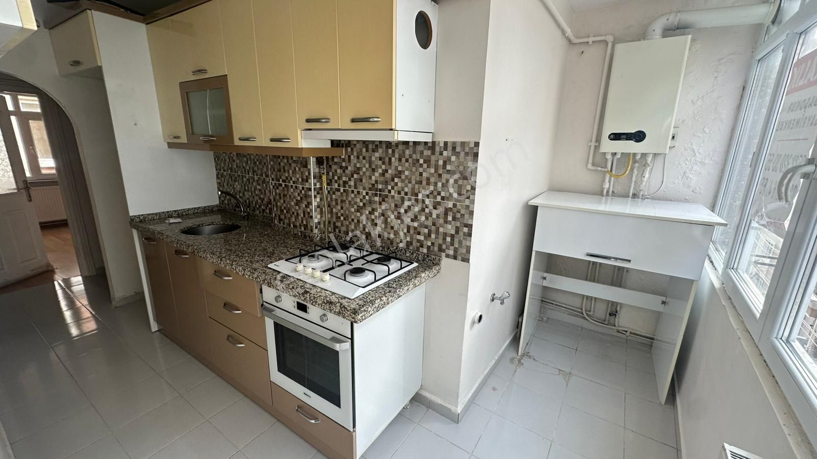 Başokur'dan Bahçelievler Siyavuşpaşa Mh.belediye Yakını 2+1daire