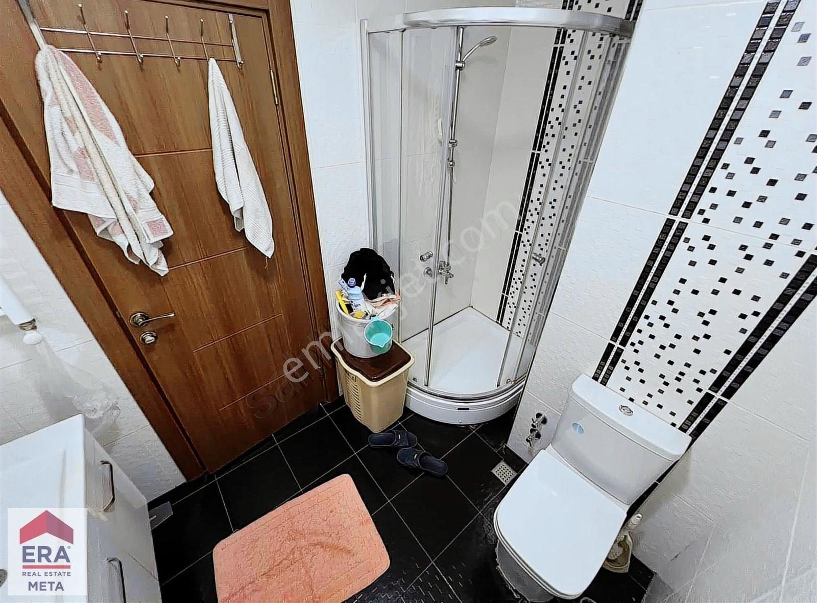 Üsküdar Satılık 3+1 Merkezde Geniş Daire