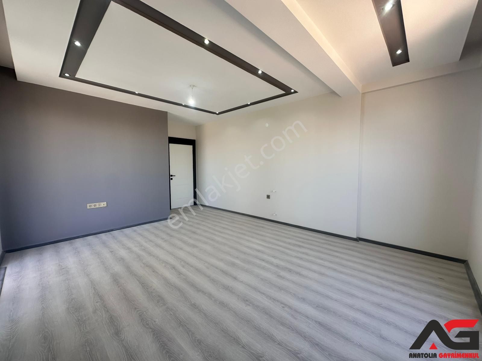 Mazıdağında 3+1 145m2 Sıfır Lüks Arakatta Asansörlü Kaçırılmaz Daire!