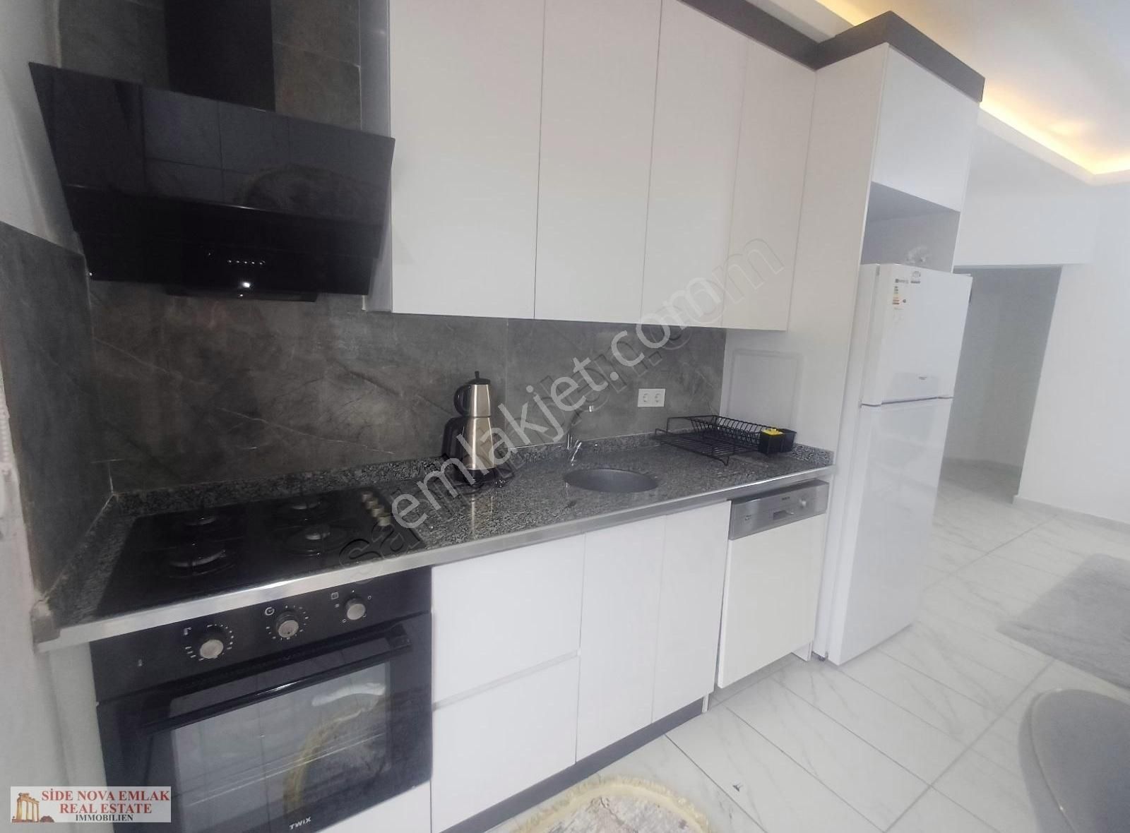 Manavgat Side De Eşyalı Havuzlu 2+1satılık Daire