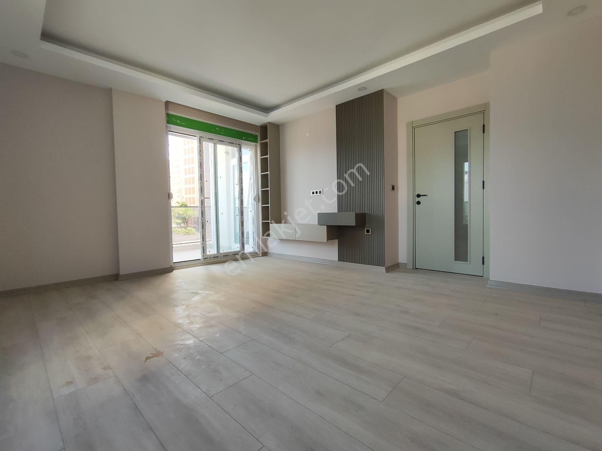 Ailelere Uygun, Site İçinde, 2+1 Ferah Daire Okul Ve Cadde Yakını