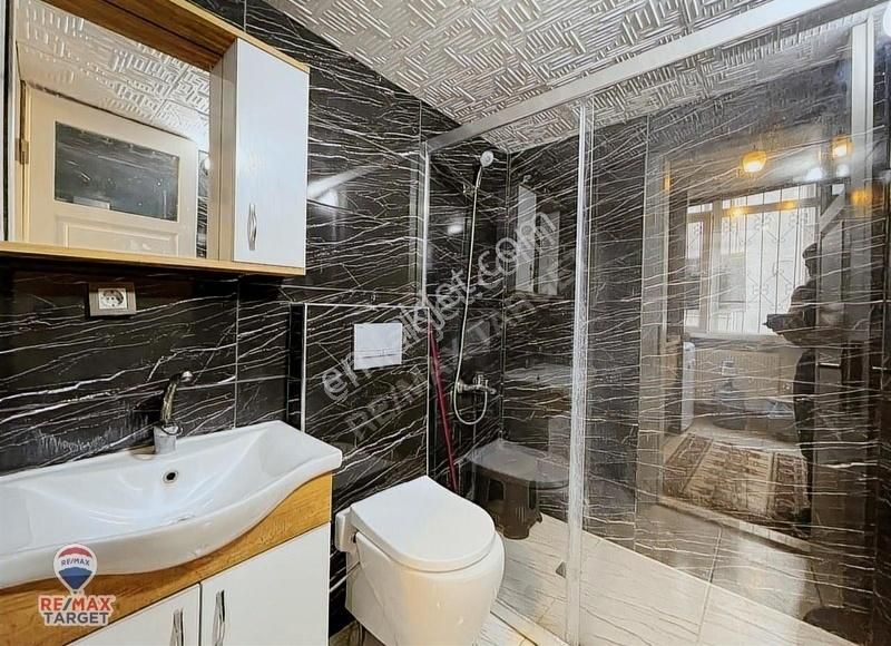 Remax Target' Ten Karşıyaka Donanmacı' Da Satılık Çift Daire - Görsel 8