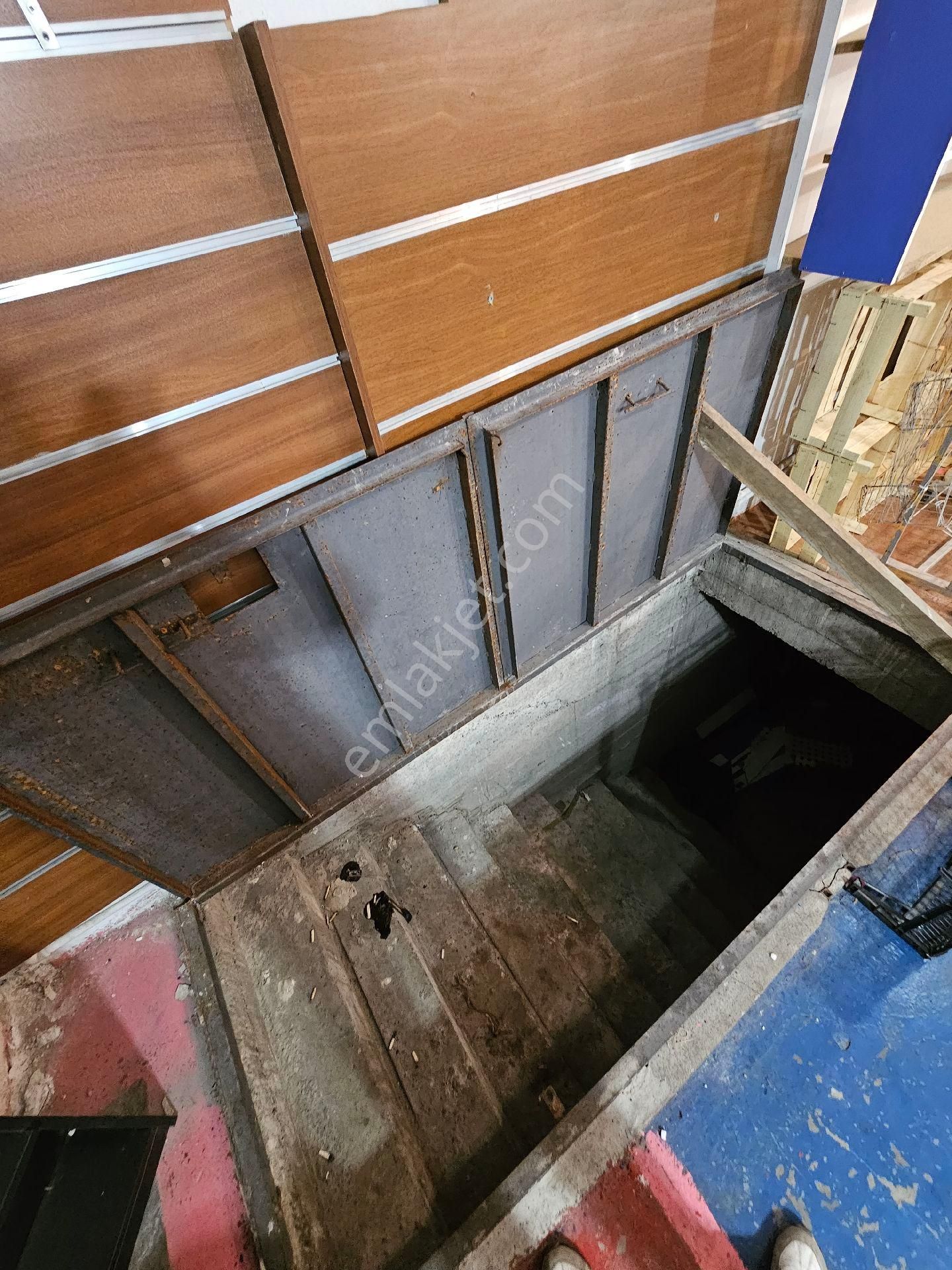 Sivas Yıldız Gayrımekul'den Bankalar Caddesi 6 Katlı Satılık Komple Bina ! - Görsel 17