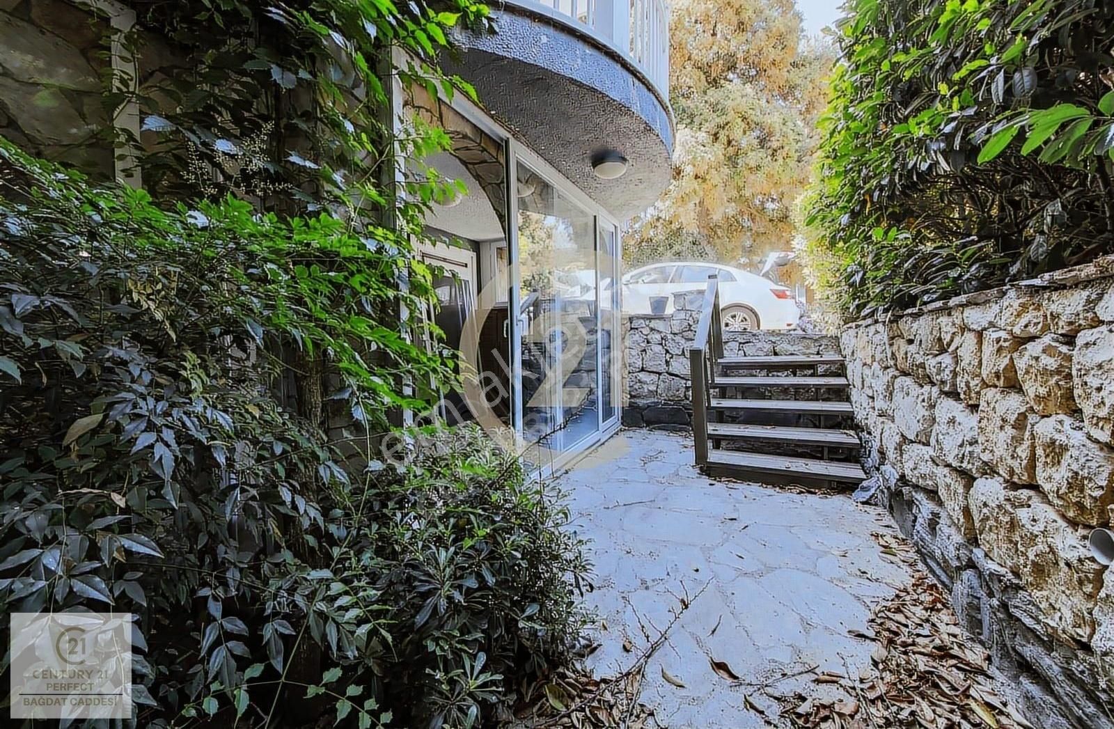 Kemerburgaz Çeşmeler Vadisi Satılık 5+2 Villa