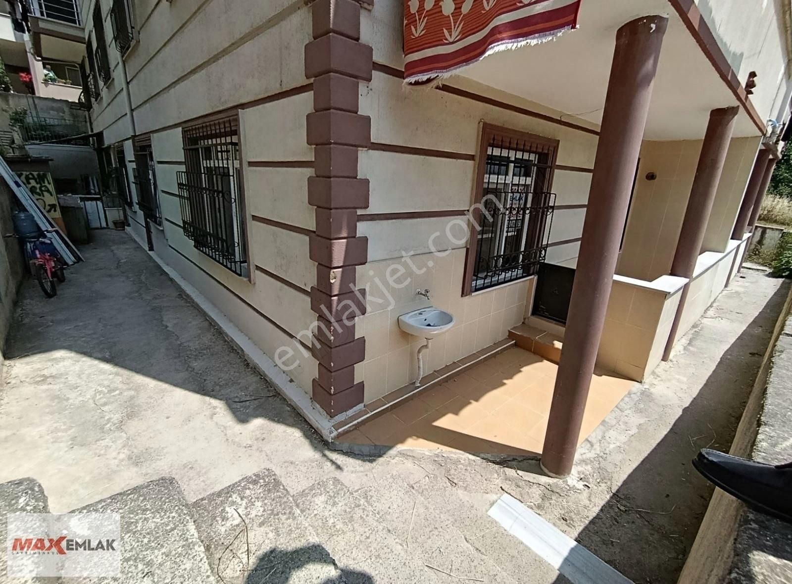 Fevzi Çakmak Mah. Farabi Yakınında Satılık 2+1 100 M² Bahçe Katı